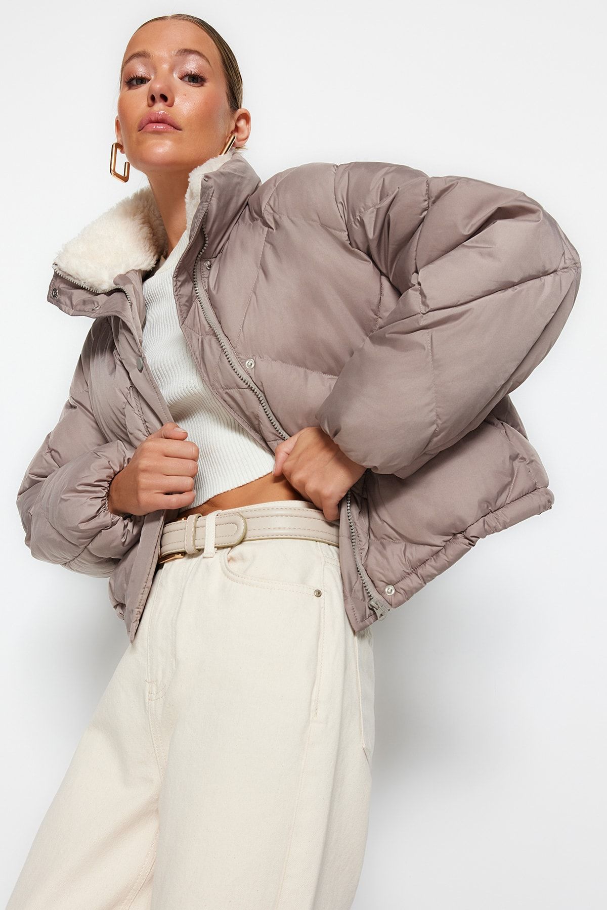 Trendyol Collection-Oversize Mink Down Coat - Λεπτομέρεια βελούδινου γιακά, υδατοαπωθητικό TWOAW24MO00008 2