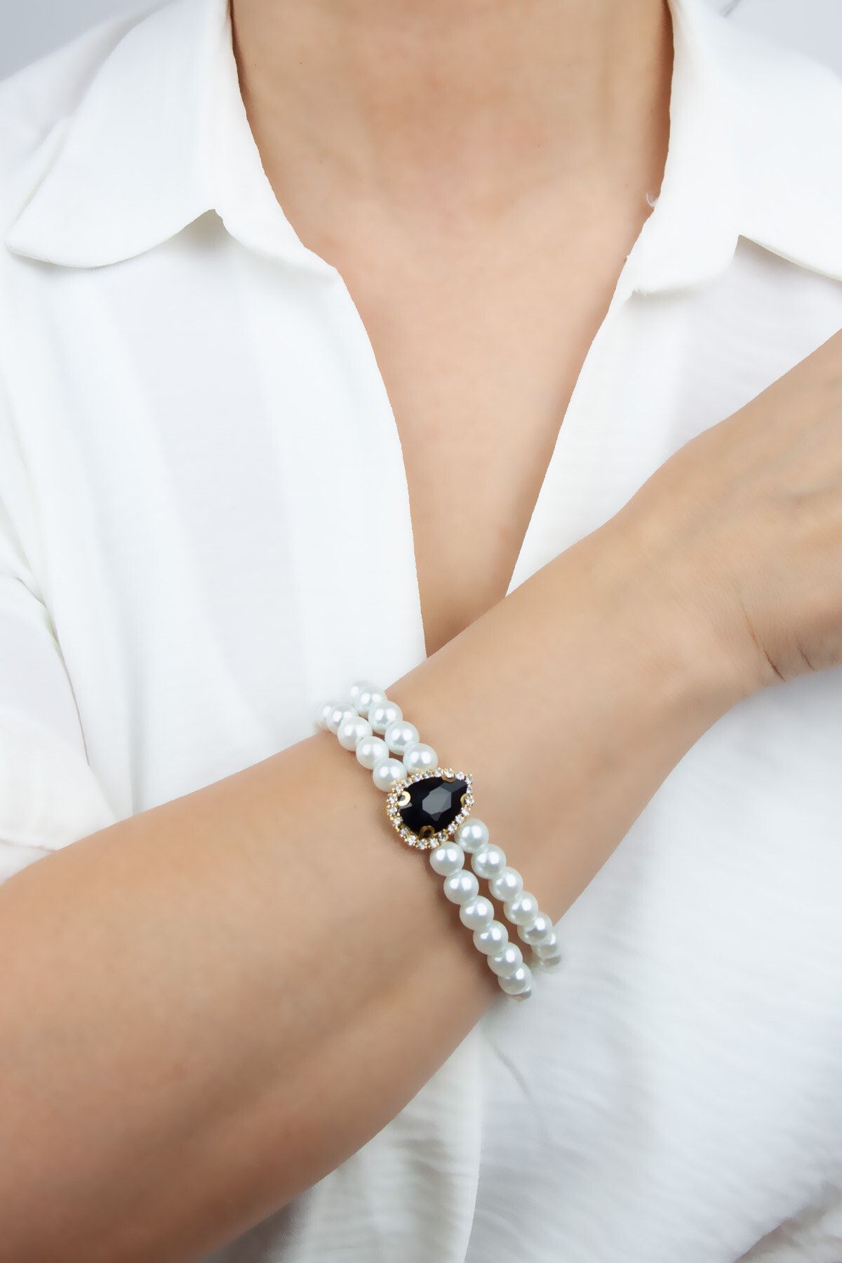 Crystal and pearl deals bracelet