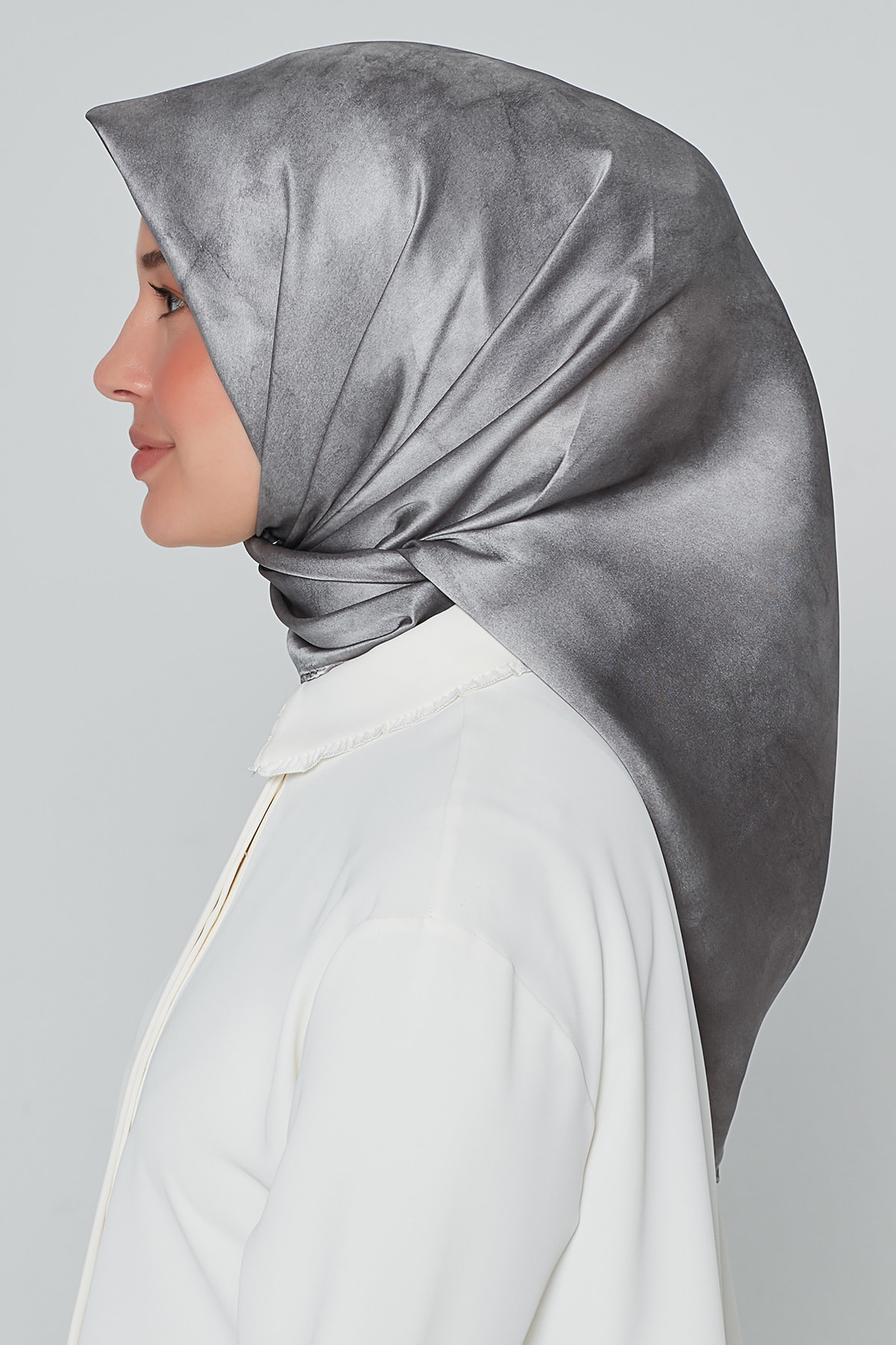 روسری زنانه آرمینه | E20YA8333D04 Armine - Image 2