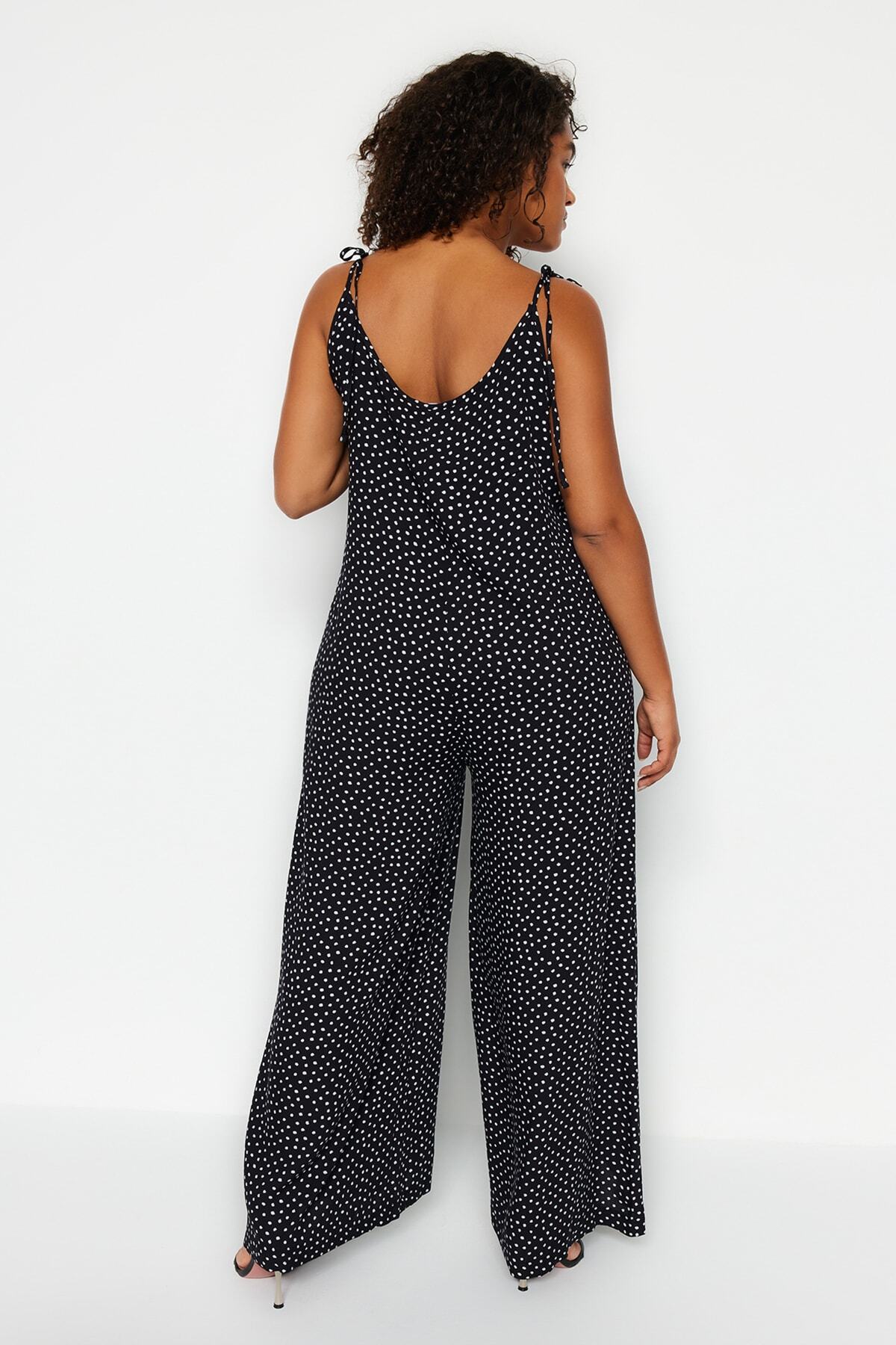 Trendyol Curve-Black Floral Patterned Woven Jumpsuit TBBSS23BG00002 5