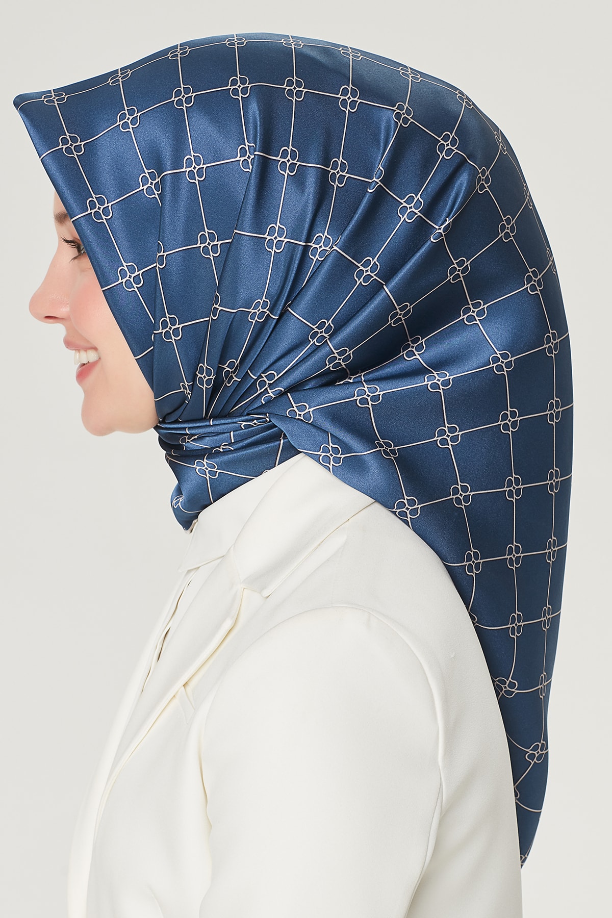 روسری زنانه آرمینه | E21YA8555D04 Armine - Image 2