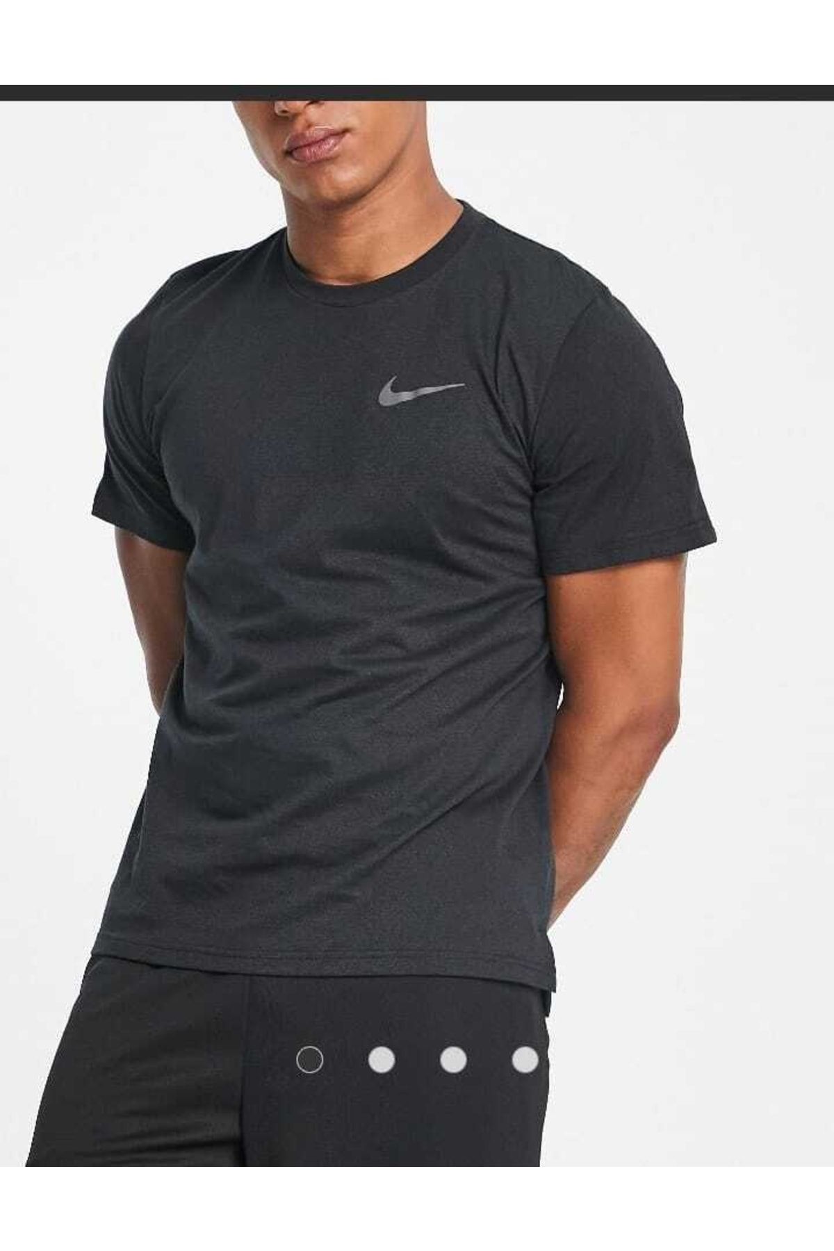 Nike small clearance swoosh t shirt