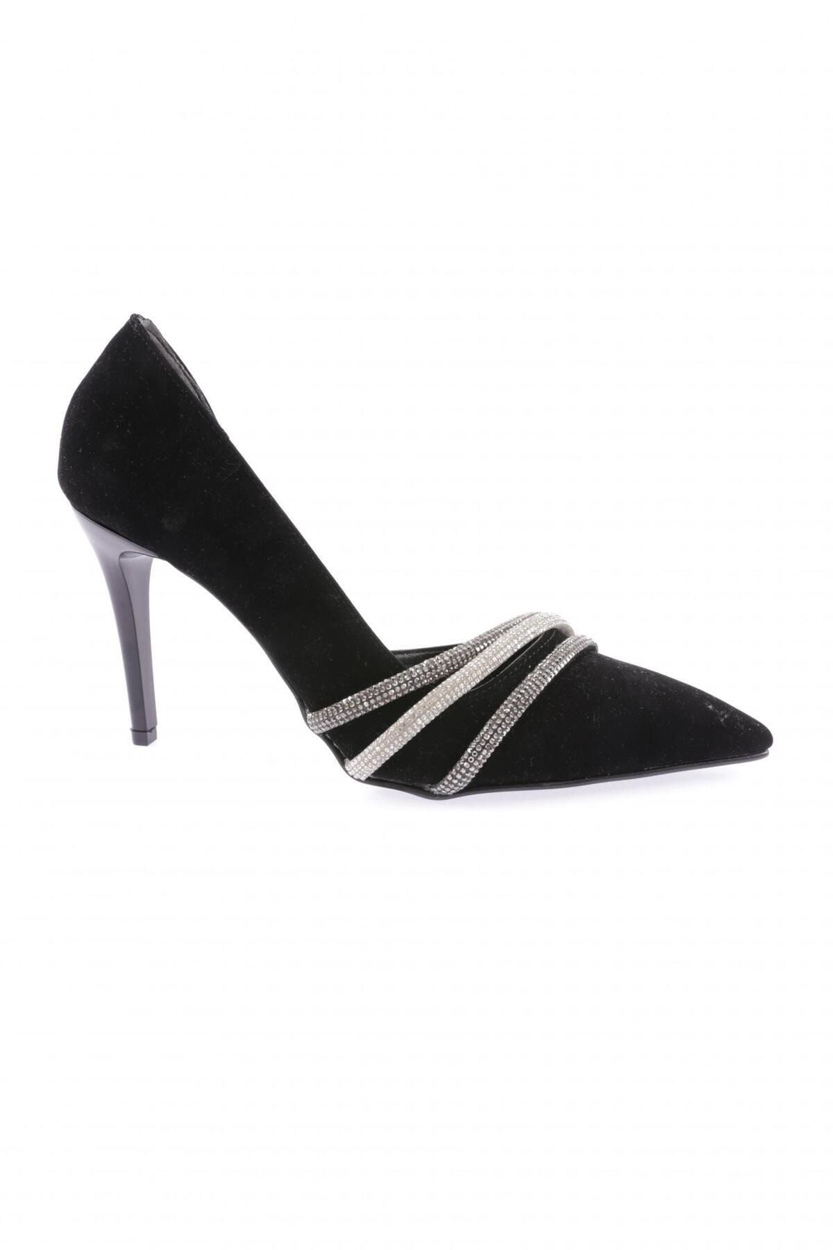 Black and silver evening shoes store
