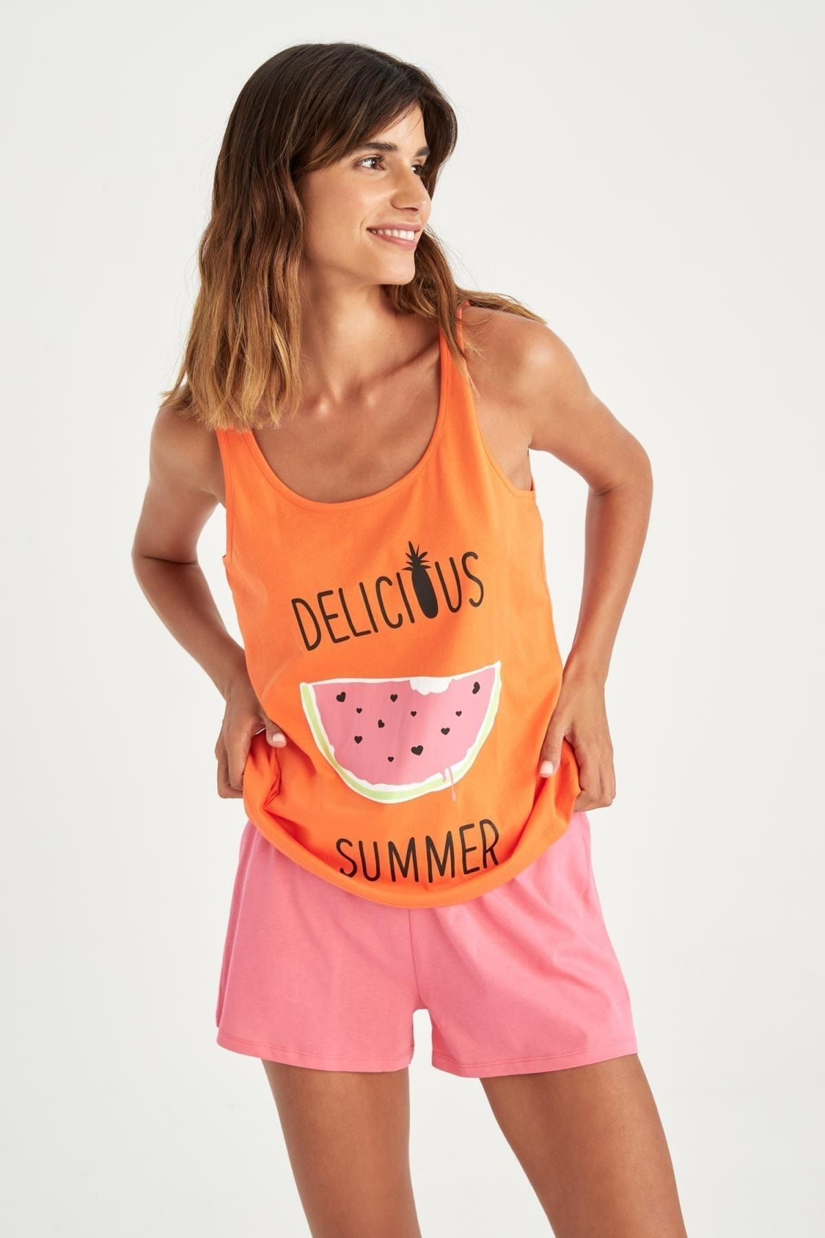 DeFacto-Fall In Love Regular Fit Pyjama-Set mit ärmellosen Sportler-Shorts und Fruchtmuster 7