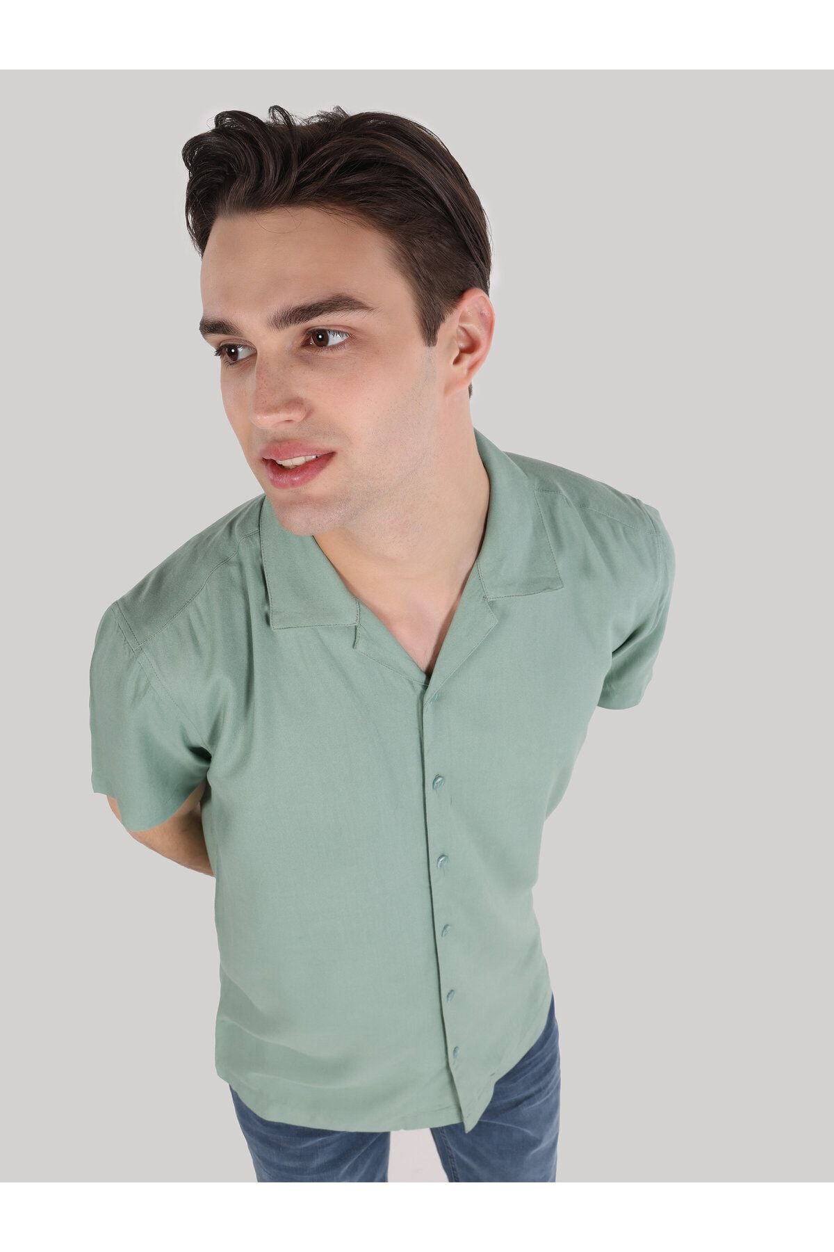 Colin’s پیراهن بازوی کوتاه مردان سبز مناسب