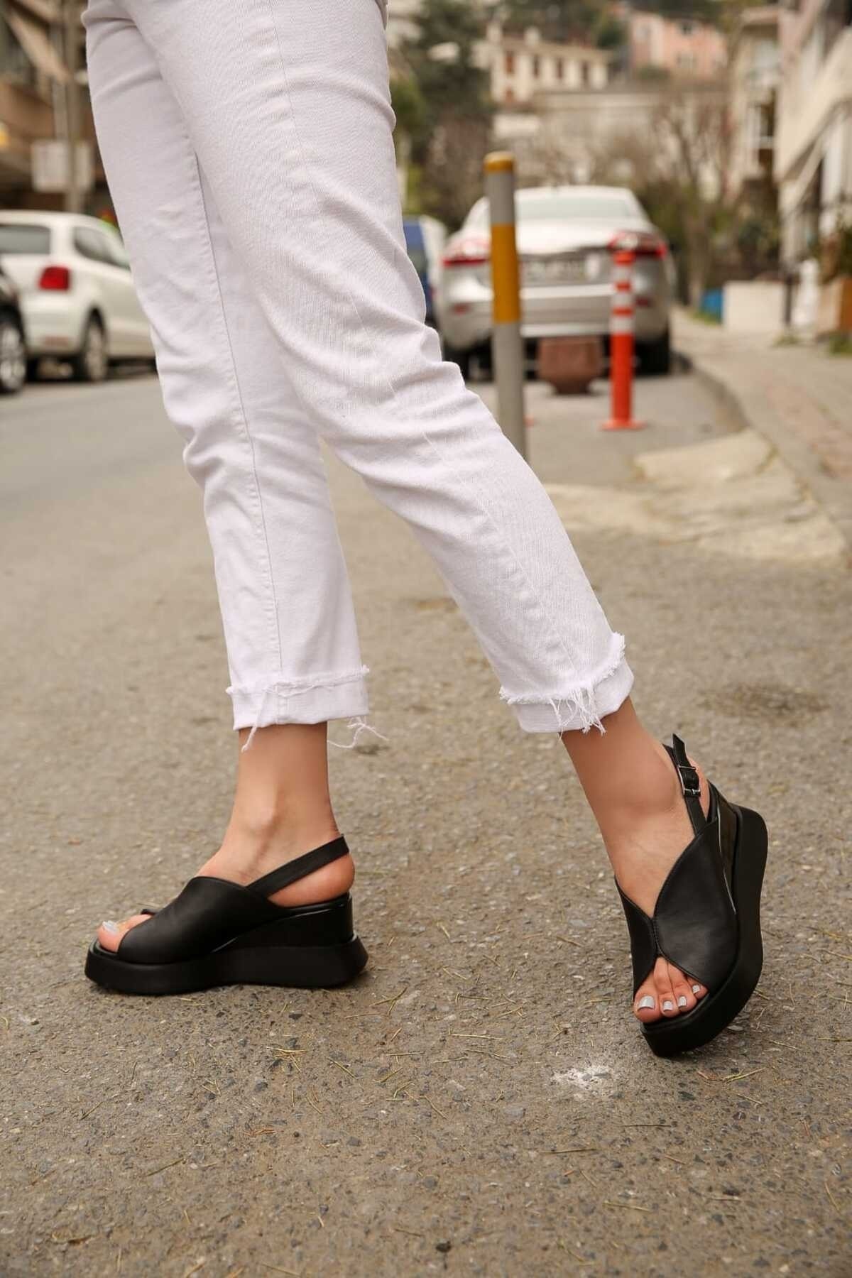 ss shoe & schuh Kadın Deri Sandalet Fiyatı, Yorumları Trendyol