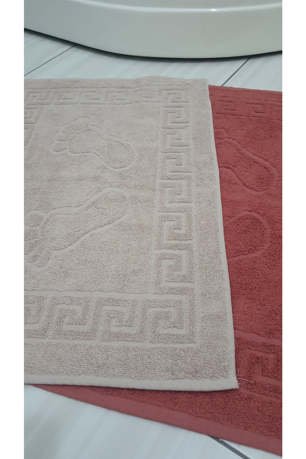 Water absorbent towels store