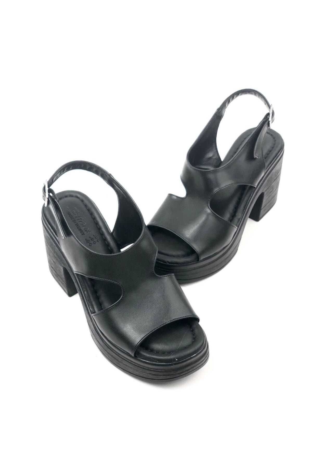 Born wekiva top dress sandals