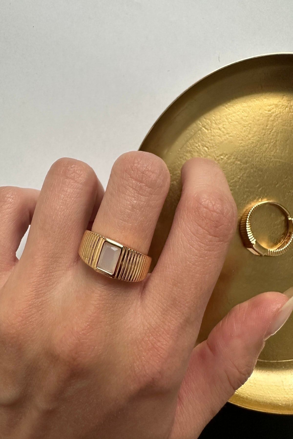 Gold sale ring box