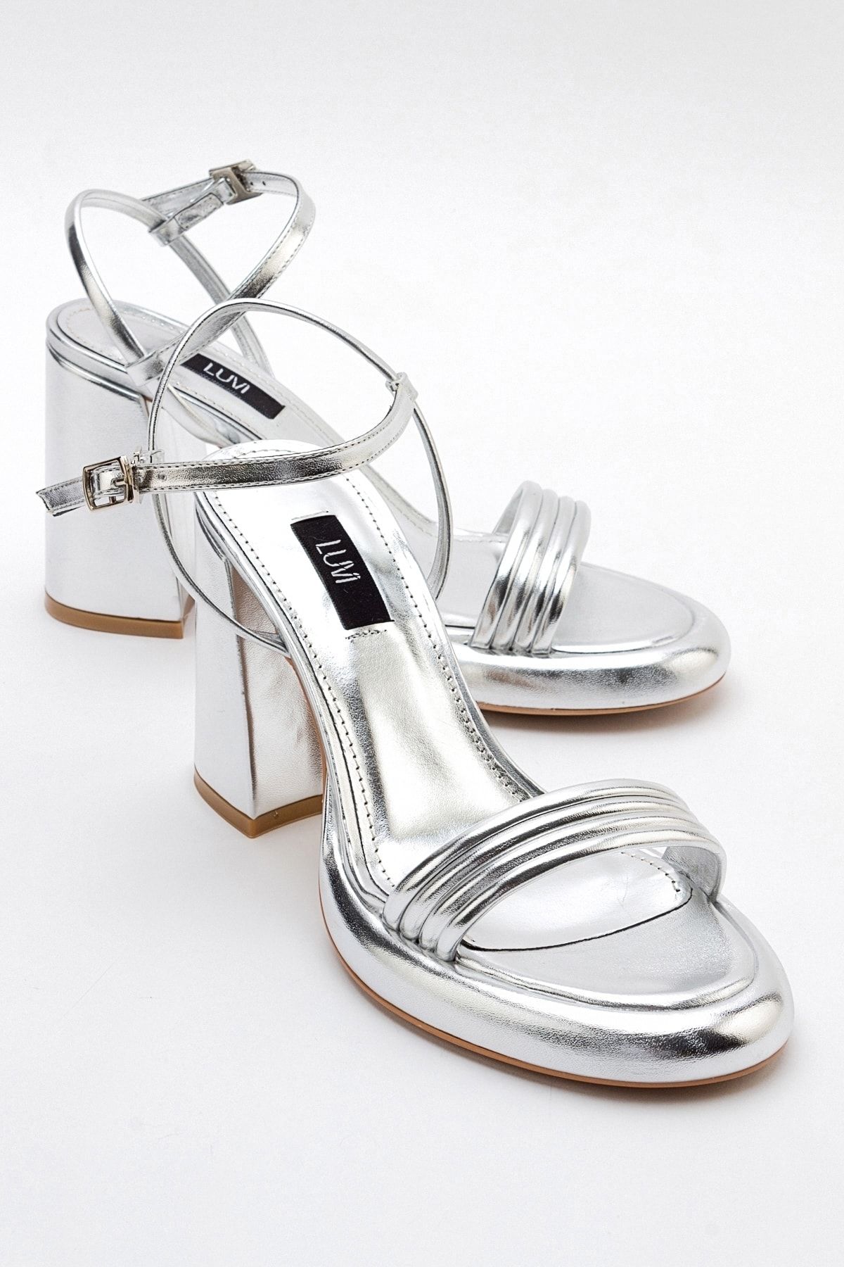 کفش پاشنه دار زنانه نقره ای متالیک POSSE luvishoes