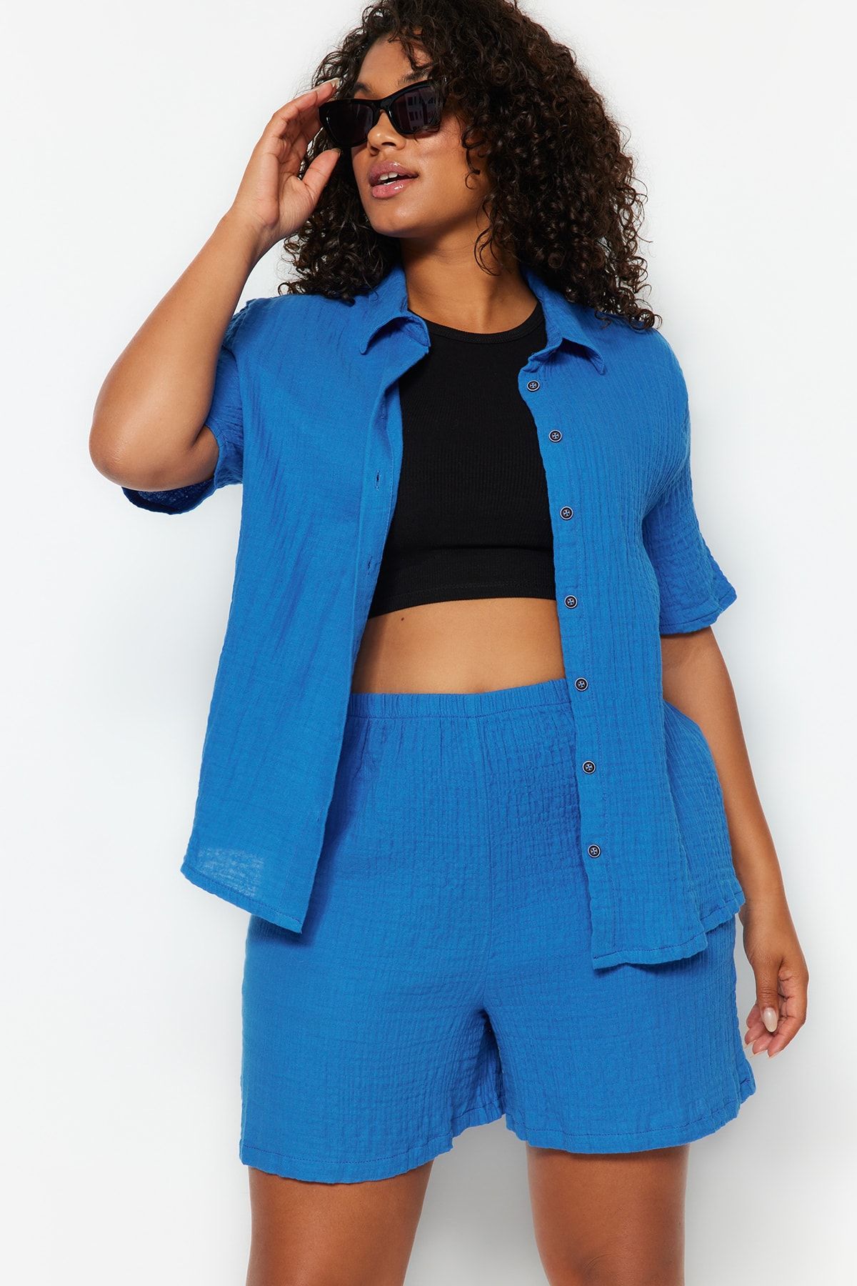 Trendyol Curve Saks Musselin Gewebtes Hemd für Damen - 54
