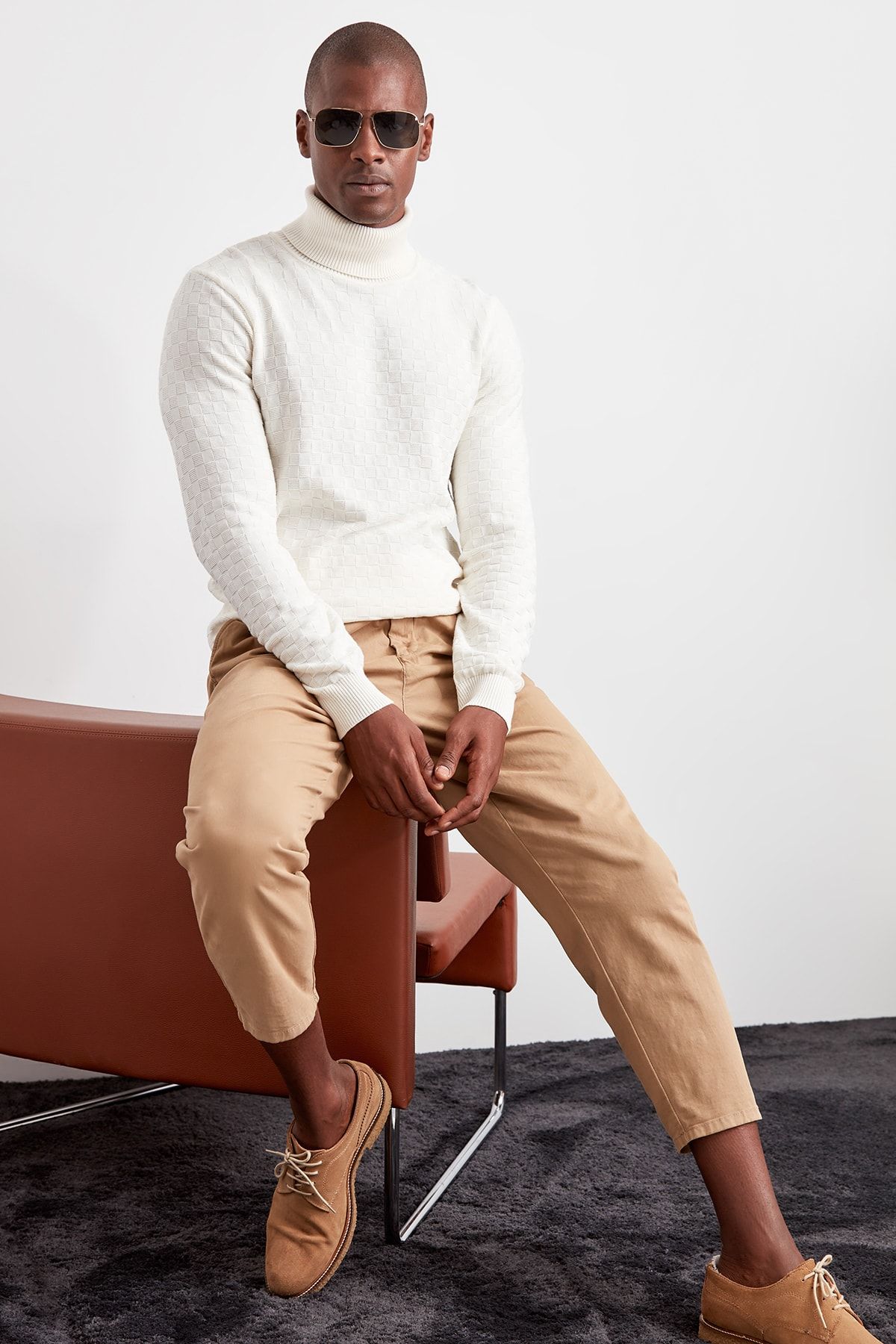 Trendyol Collection-Ecrufarbener Herren-Strickpullover mit Rollkragenpullover TMNAW20VK0004 8