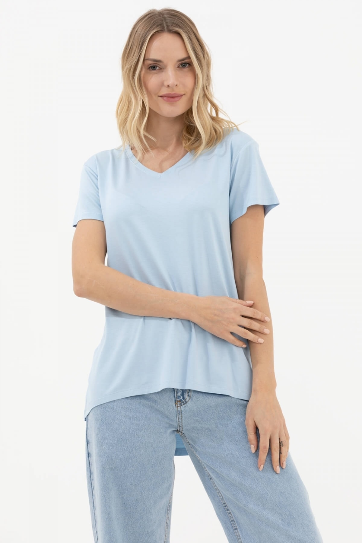 Kadın Mavi V Yaka Arkası Uzun Dökümlü T-Shirt
