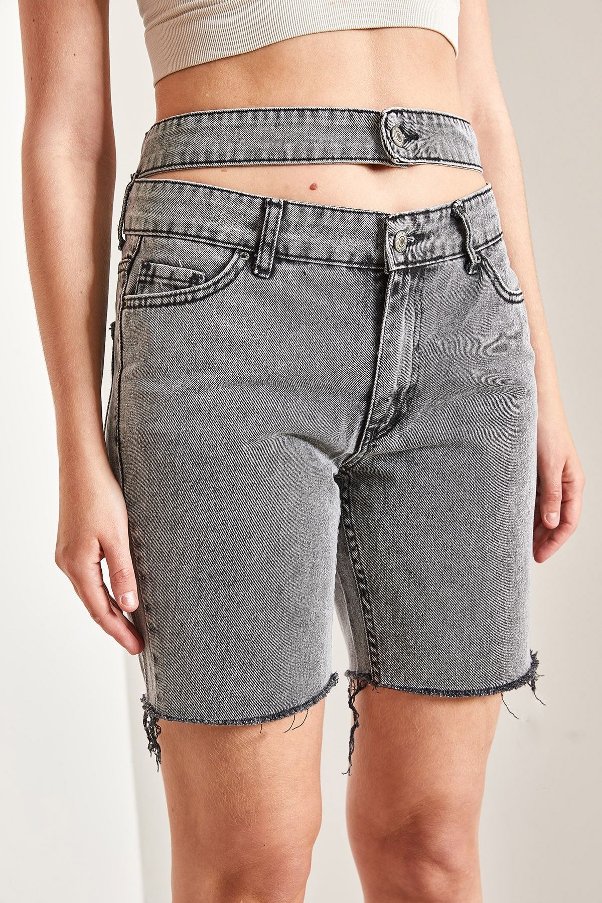 Patterned jean shorts online
