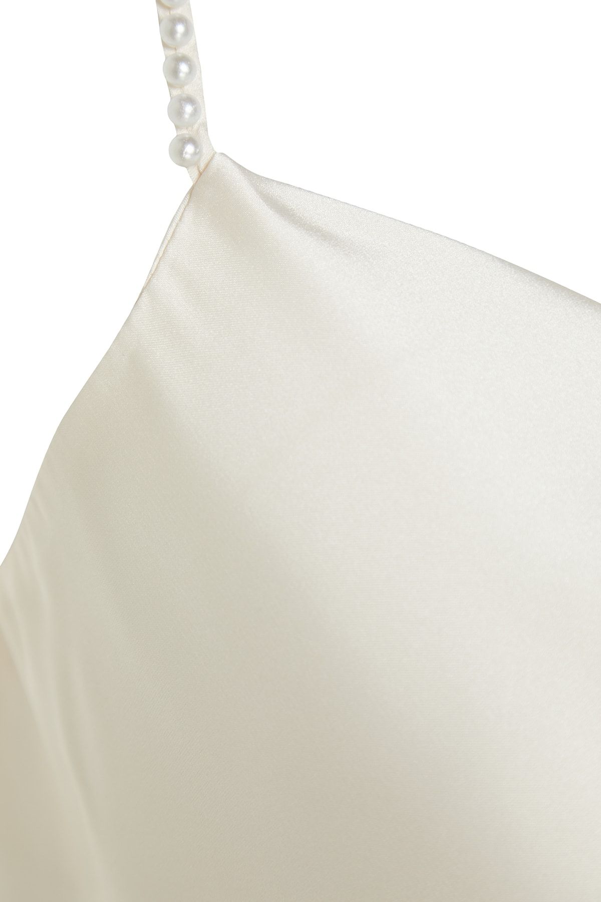 Trendyol Curve-Ecru Plunging Neck Plain Basic Satin Woven Blouse 15