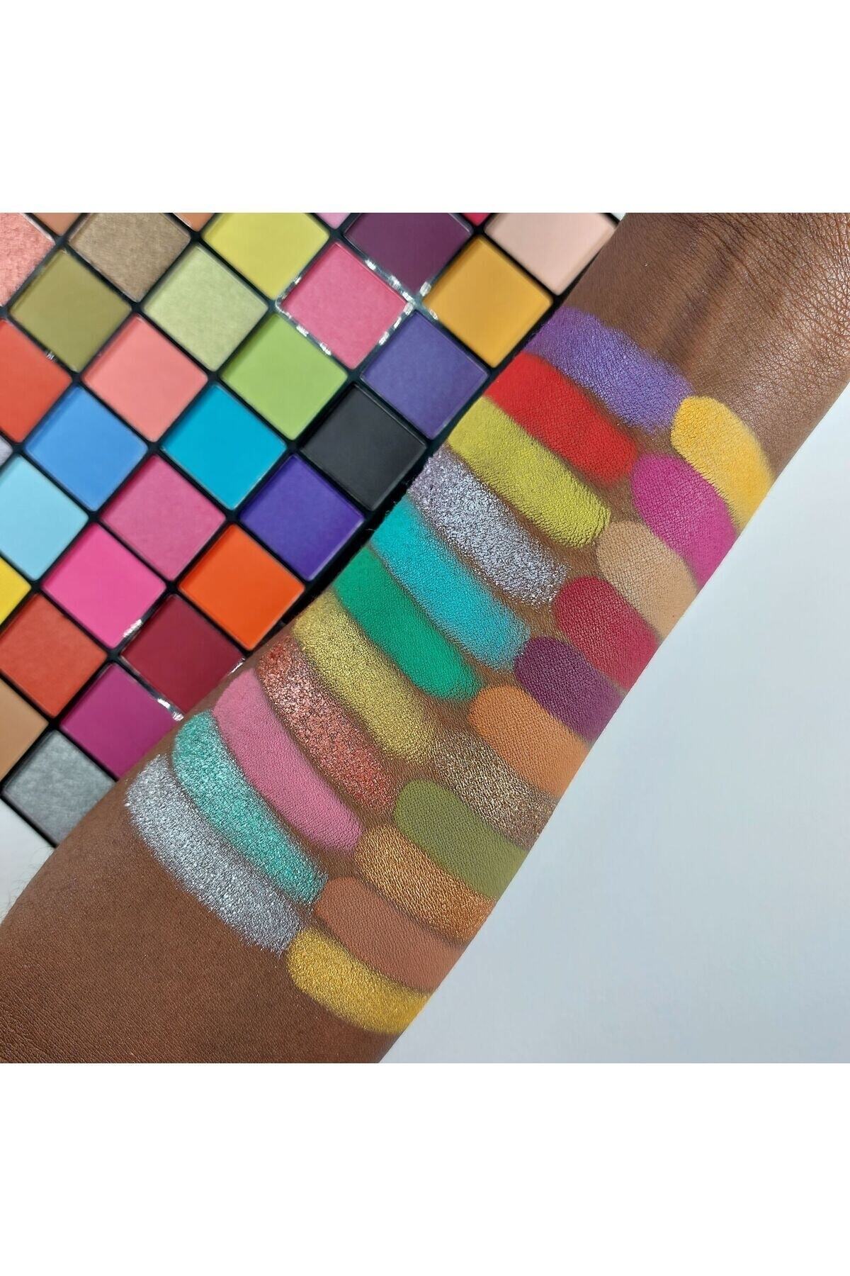 MAKEUP REVOLUTION Far Paleti Maxi Reloaded Colour Wave Özel Seri