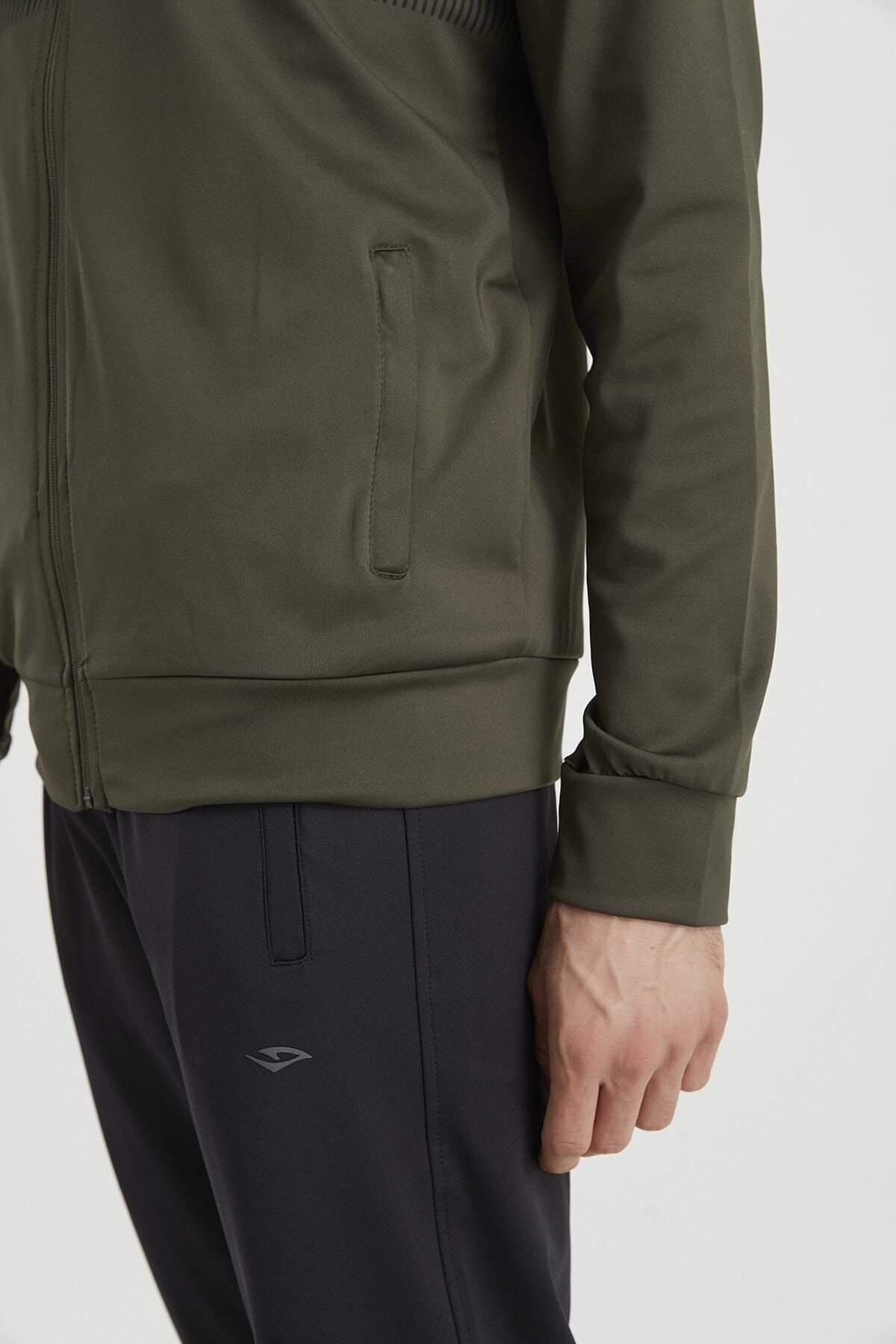 DYNAMO-Men's Khaki Diving Fabric Tracksuit Set with Print Detail on the Front 4