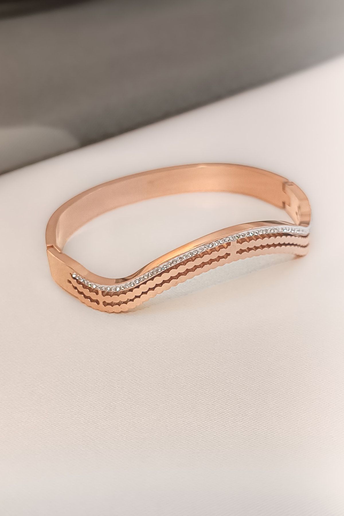 Rose bangle shop