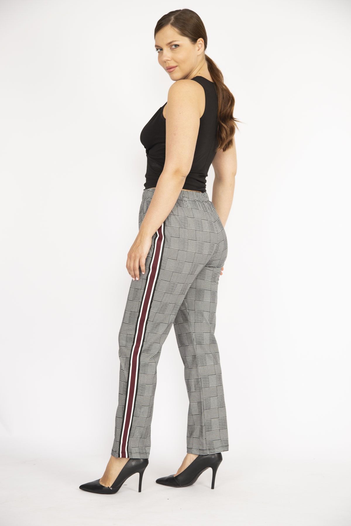 Şans-Pantaloni de damă, gri mari, cu model în carouri, cu talie elastică și cu dungi laterale 65n36510 4