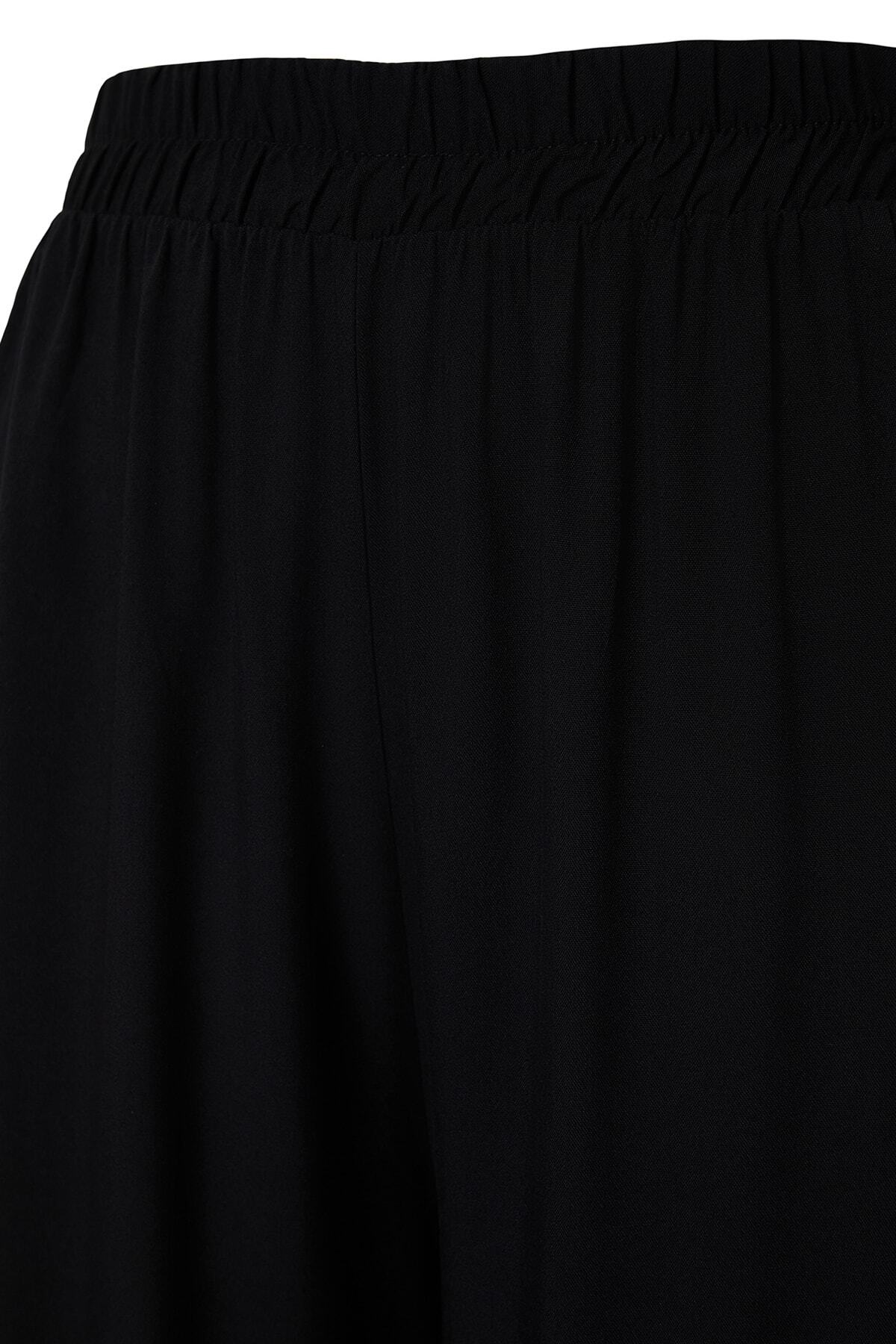 Trendyol Curve-بنطلون أسود منسوج واسع الساق مقاس كبير TBBSS22PL00013 7