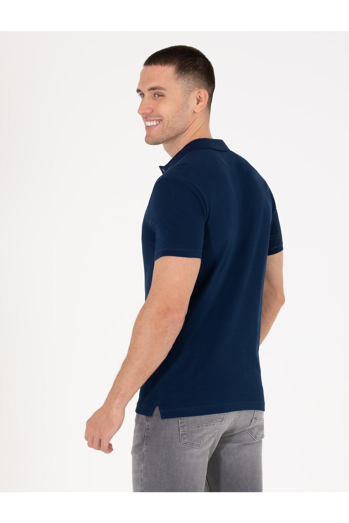 پولوشرت پیر کاردین مردانه 100% پنبه آبی سرمه ای لایسنس دار- تحت لیسانس هندسی Slim Fit/اسلیم فیت    Slim/اسلیم فیت کژوال/روزمره | Pierre Cardin G021SZ011.000.1588960 TR - تصویر 4