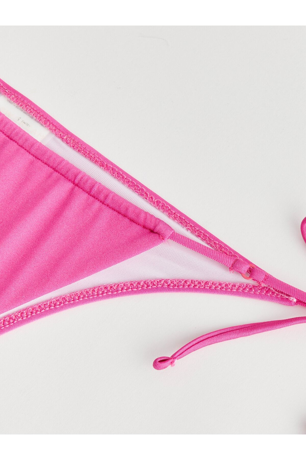 LC Waikiki-Schlichtes Damen-Bikiniunterteil mit Bindedetail 3