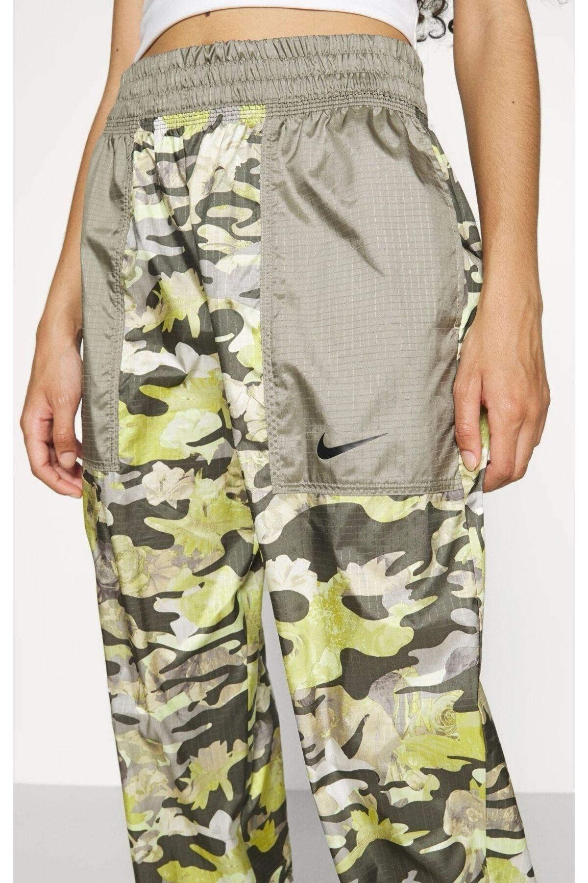 Nike sportswear nsw camo clearance