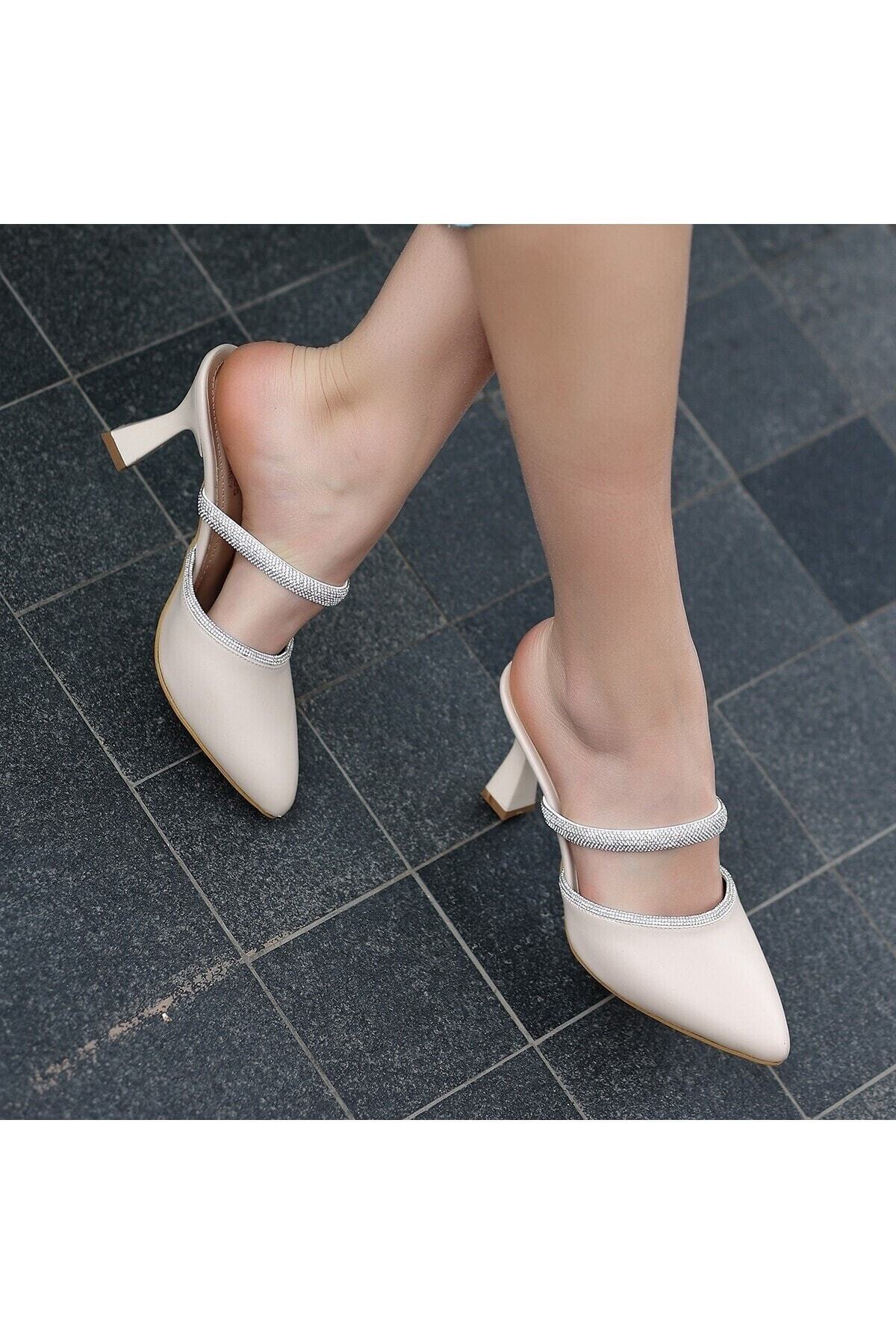 Kadın Rinya Bej Cilt Topuklu Terlik