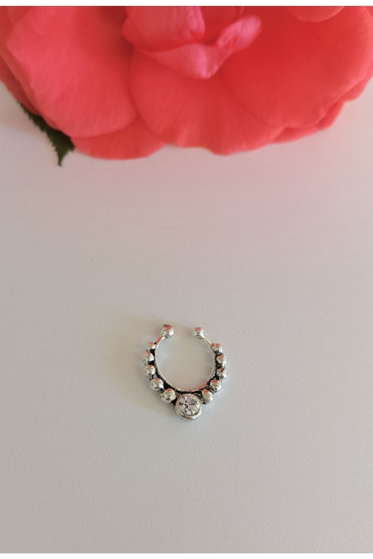 Fake septum piercing primark online