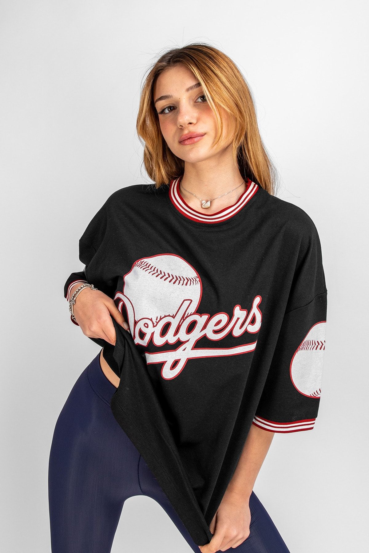 Black hotsell dodgers shirt