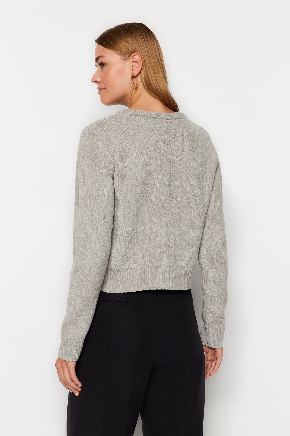 Trendyolmilla  Gri Crop Premium İplik/Özel İplik Cep Detaylı Triko Hırka TWOAW24HI00051 - Görsel 5