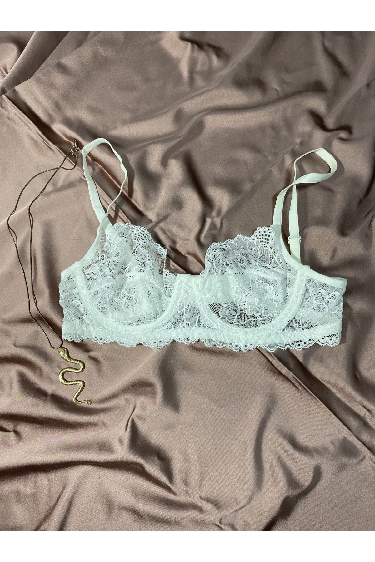 Eyes Underwear-Cupless Lace White Bra Set 2