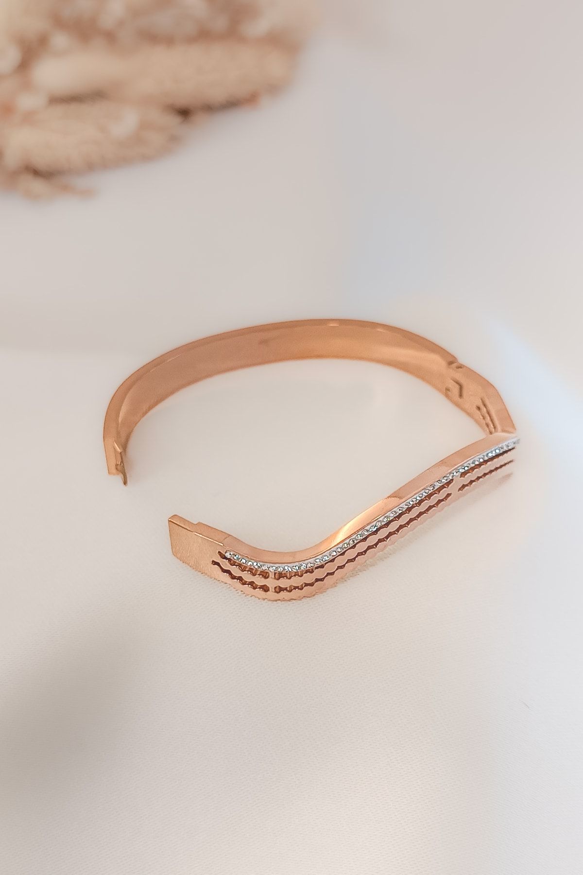 Rose bangle shop