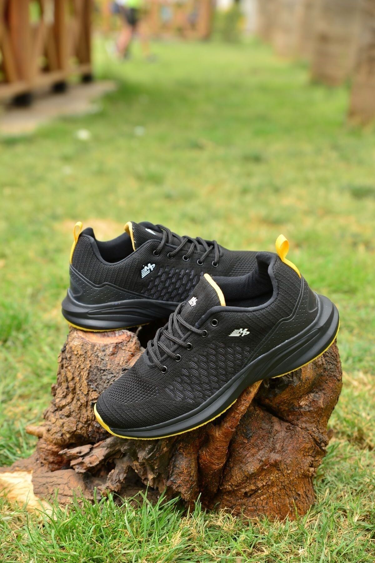 Mens summer hotsell walking shoes