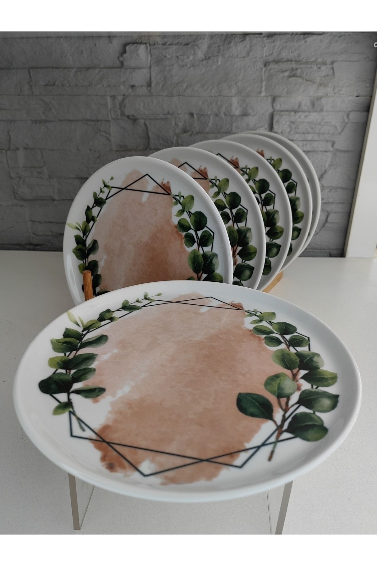 Decorative best sale serving plates