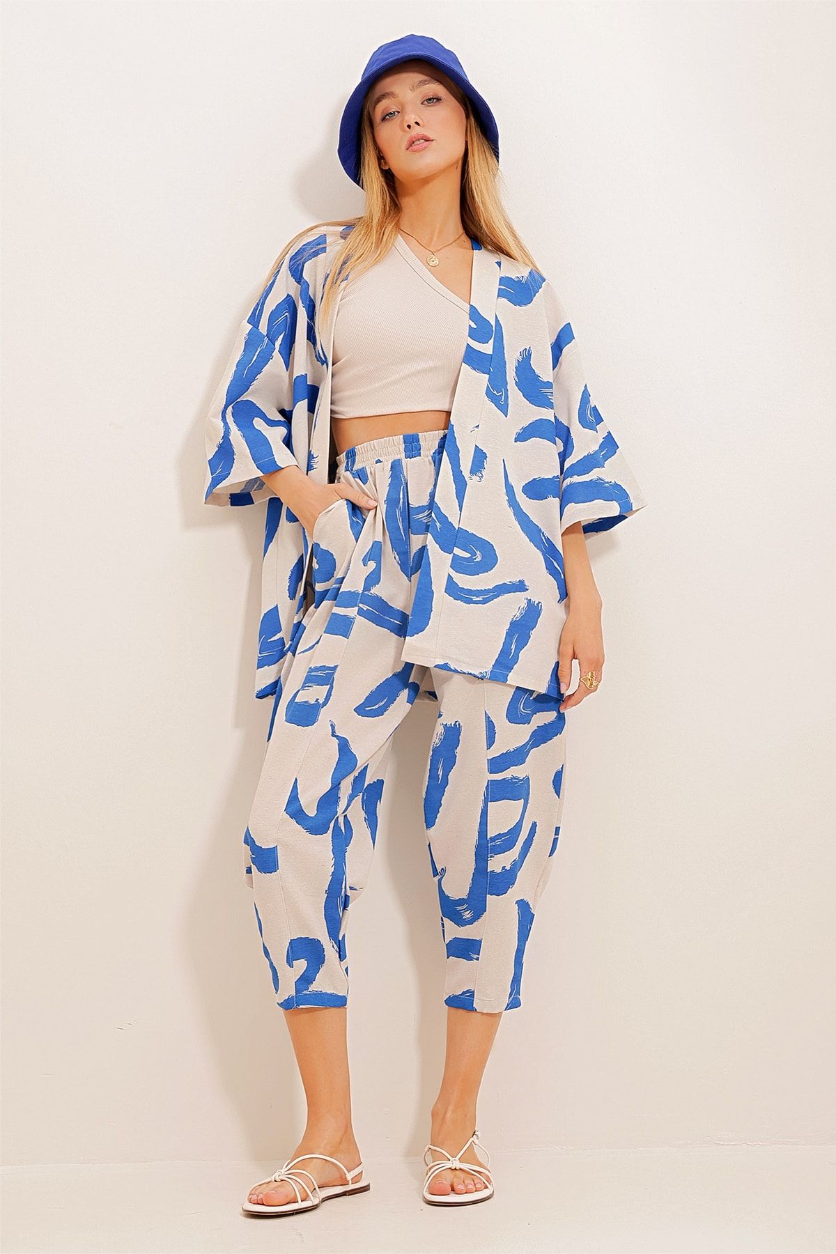 Trend Alaçatı Stili Damskie Wzorzyste Luźne Spodnie I Kimono Saks Kobieta - M
