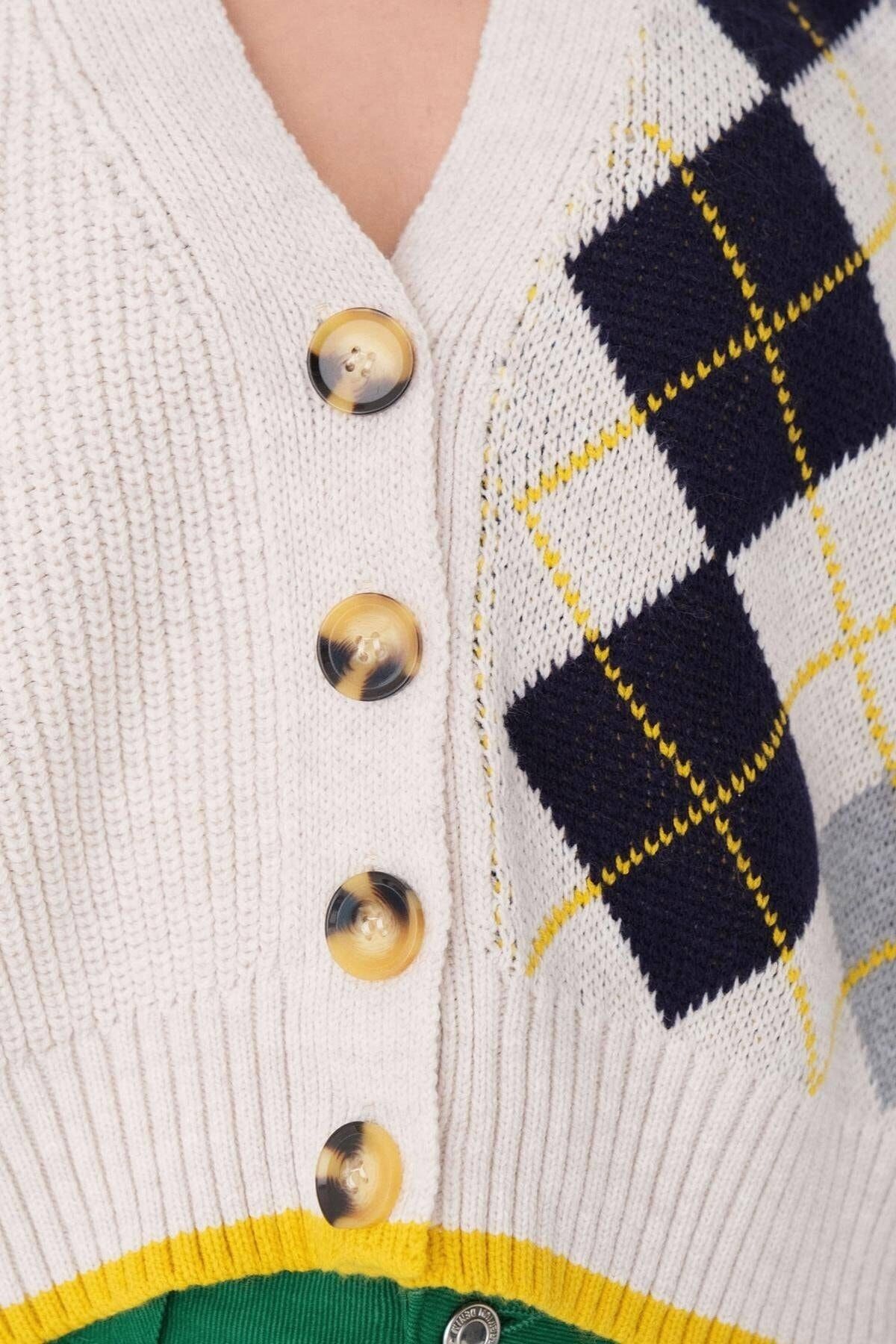 Addax-Buttoned Front Diamond Patterned Knitted Cardigan H3125-b5 3