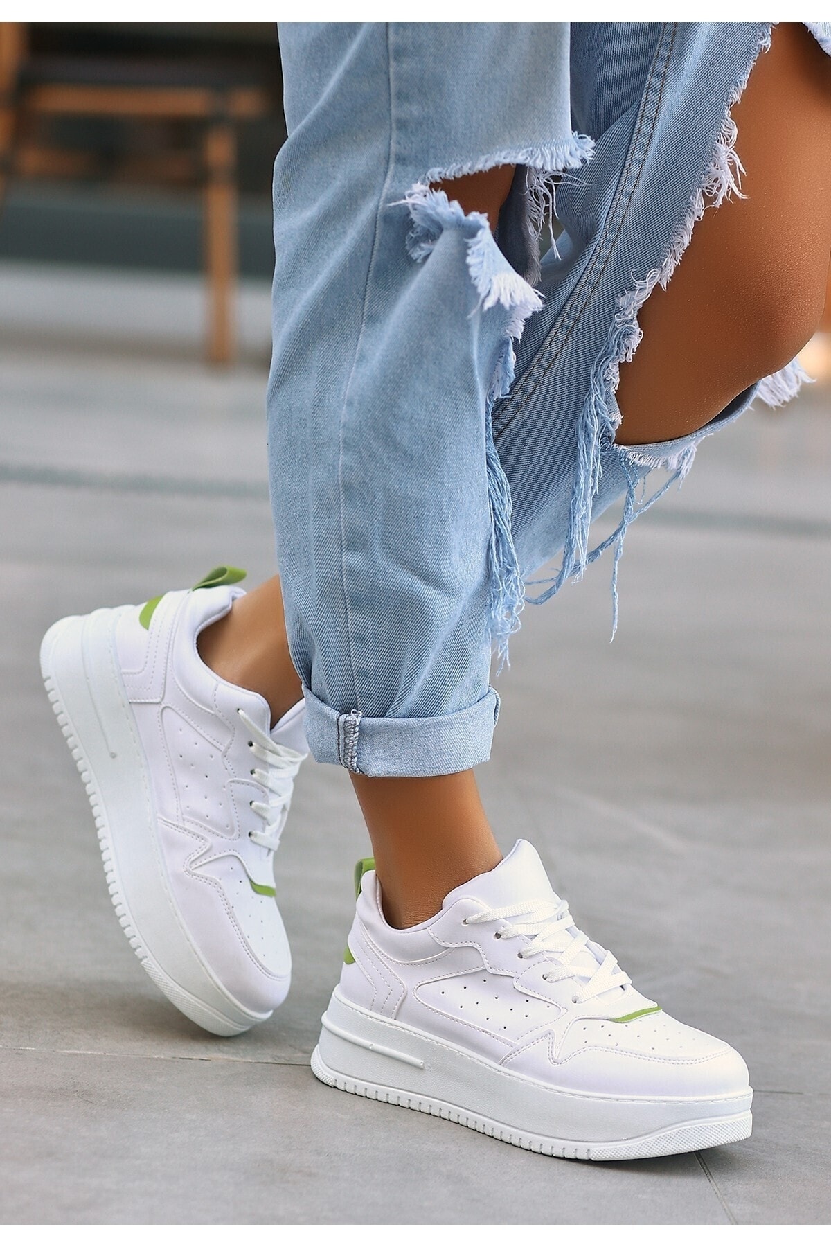 Naxi Beyaz Cilt Yeşil Detaylı Bağcıklı Spor Ayakkabı