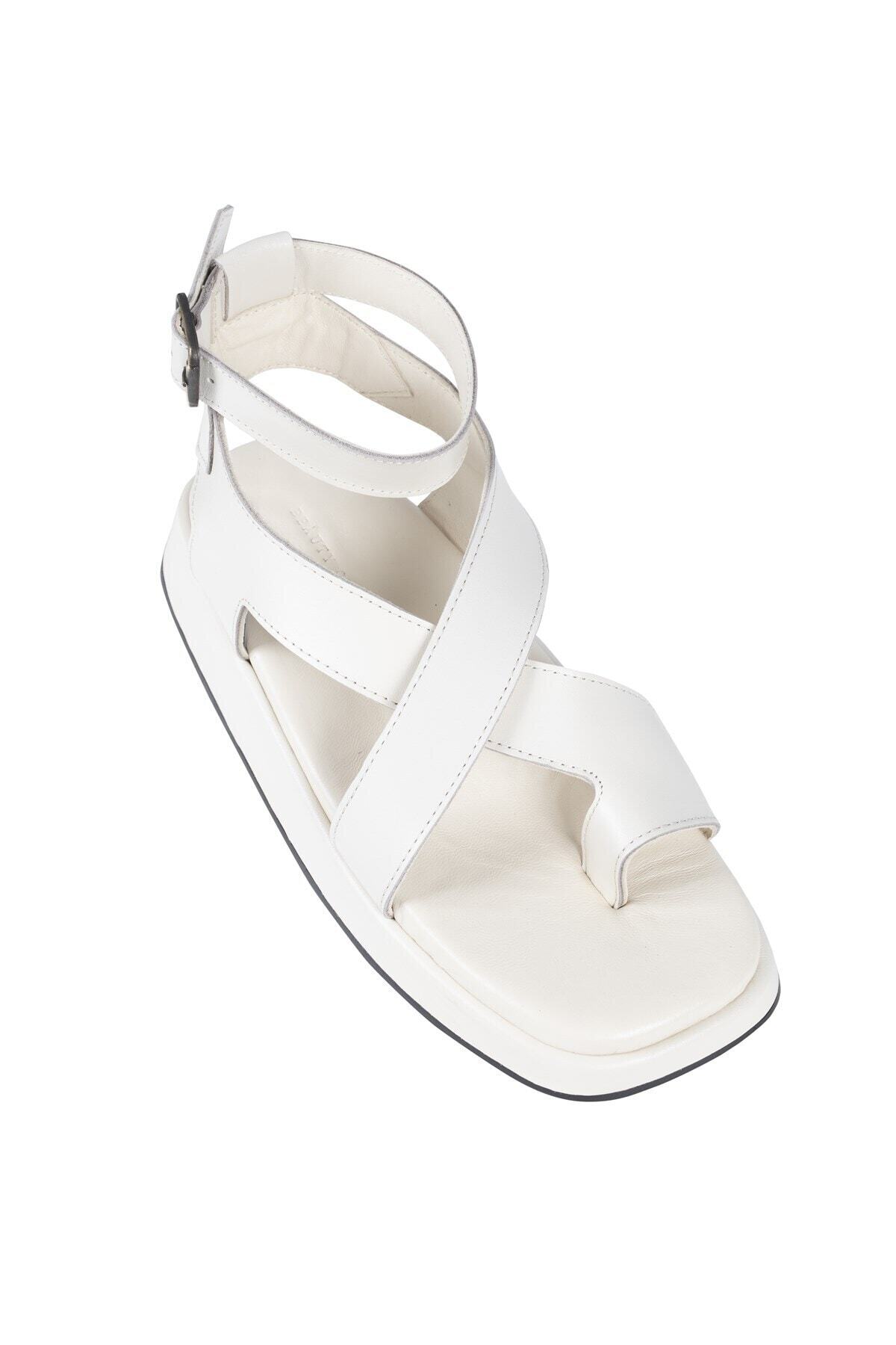 Beauty Omelette Çapraz Bantlı Sportif Taban Deri Sandalet Fiyatı, Yorumları Trendyol