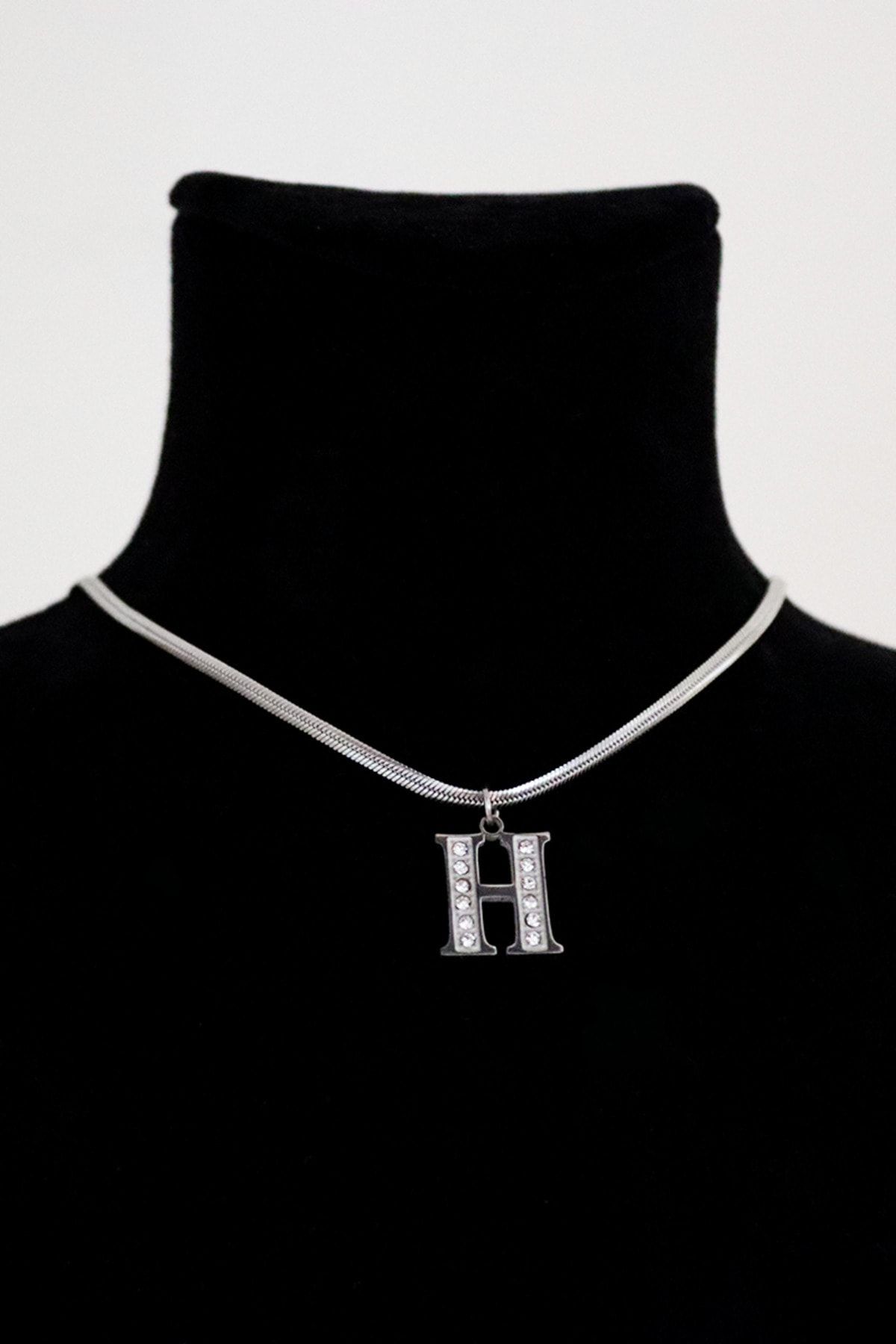 H store pendant necklace