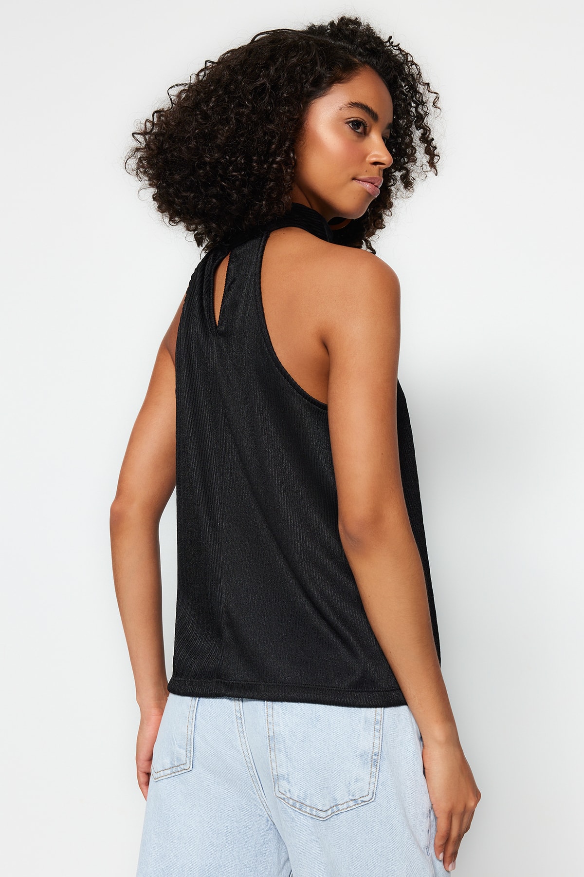 Trendyolmilla  Siyah Regular/Normal Kalıp Dik Yaka Fit Pilise Esnek Örme Bluz TWOSS23BZ00952 - Görsel 5