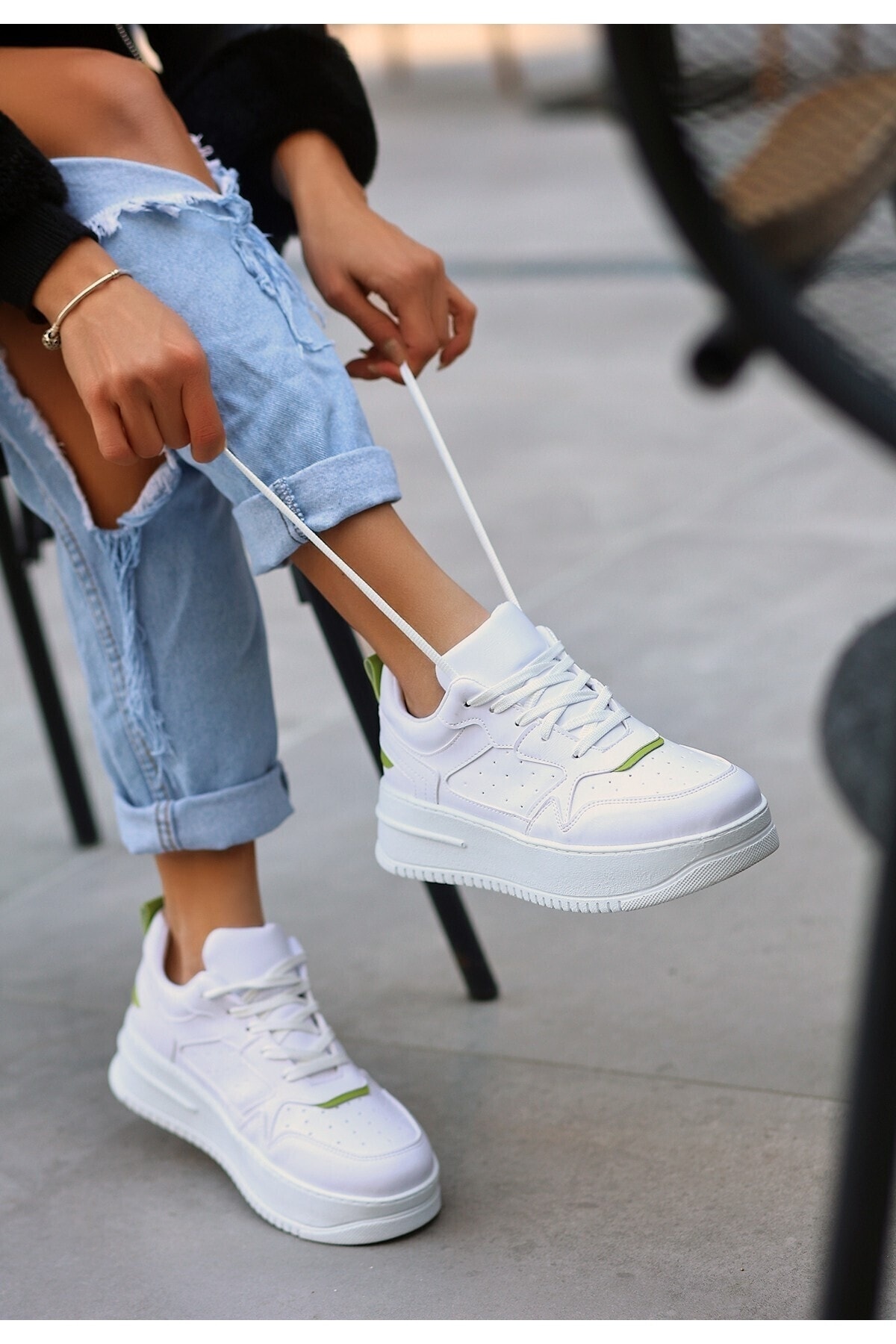 Naxi Beyaz Cilt Yeşil Detaylı Bağcıklı Spor Ayakkabı