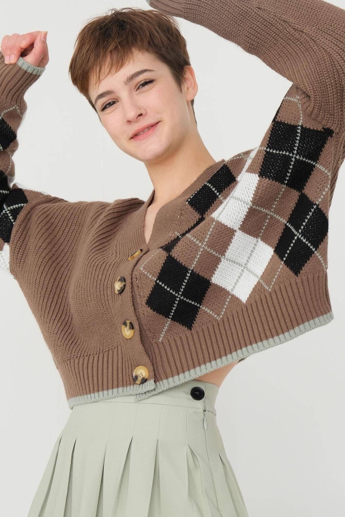 Addax-Buttoned Front Diamond Patterned Knitted Cardigan H3125-b5 3