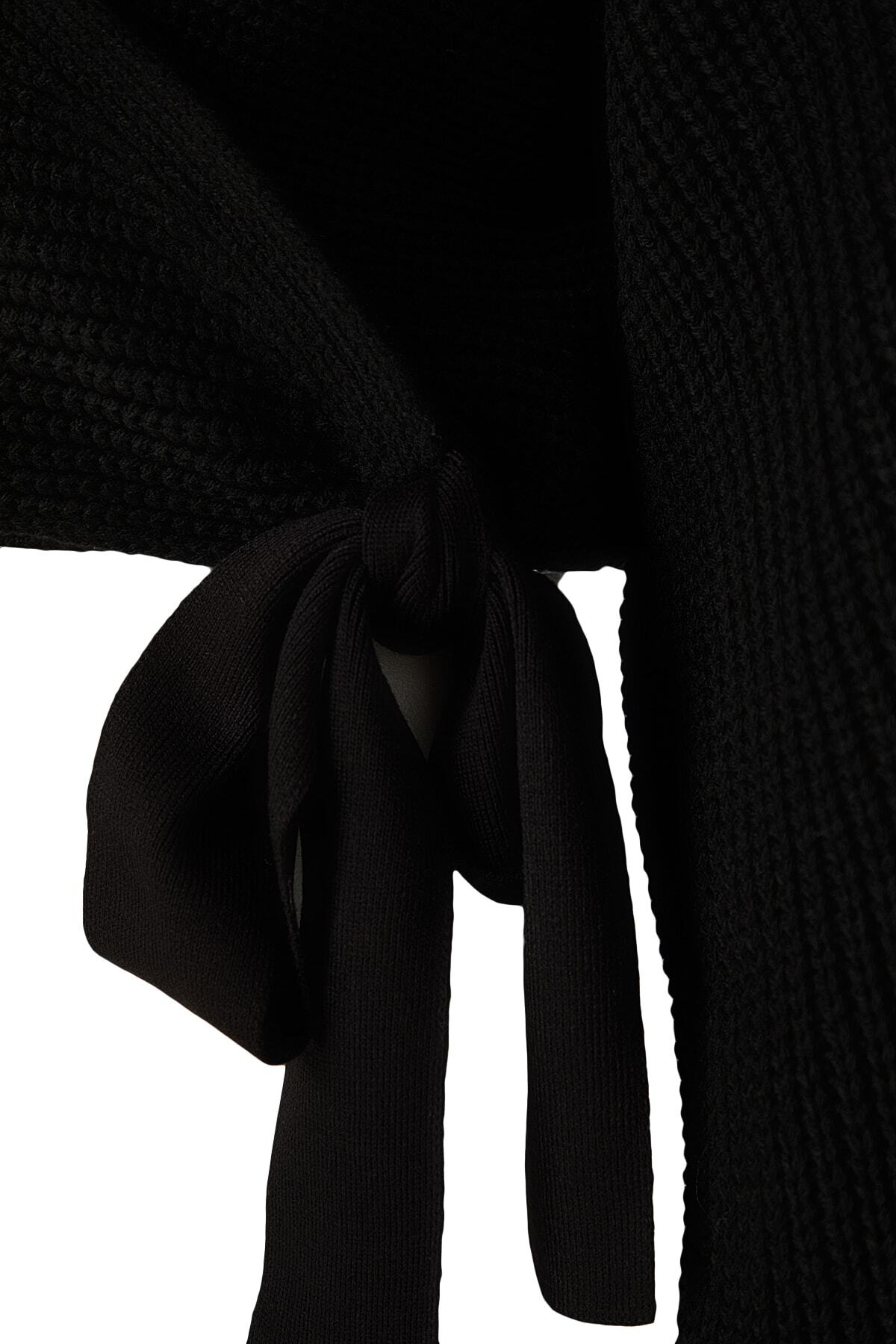 Trendyolmilla  Siyah Kruvaze Yaka Crop Triko Kazak TWOAW24KZ00865 - Görsel 7