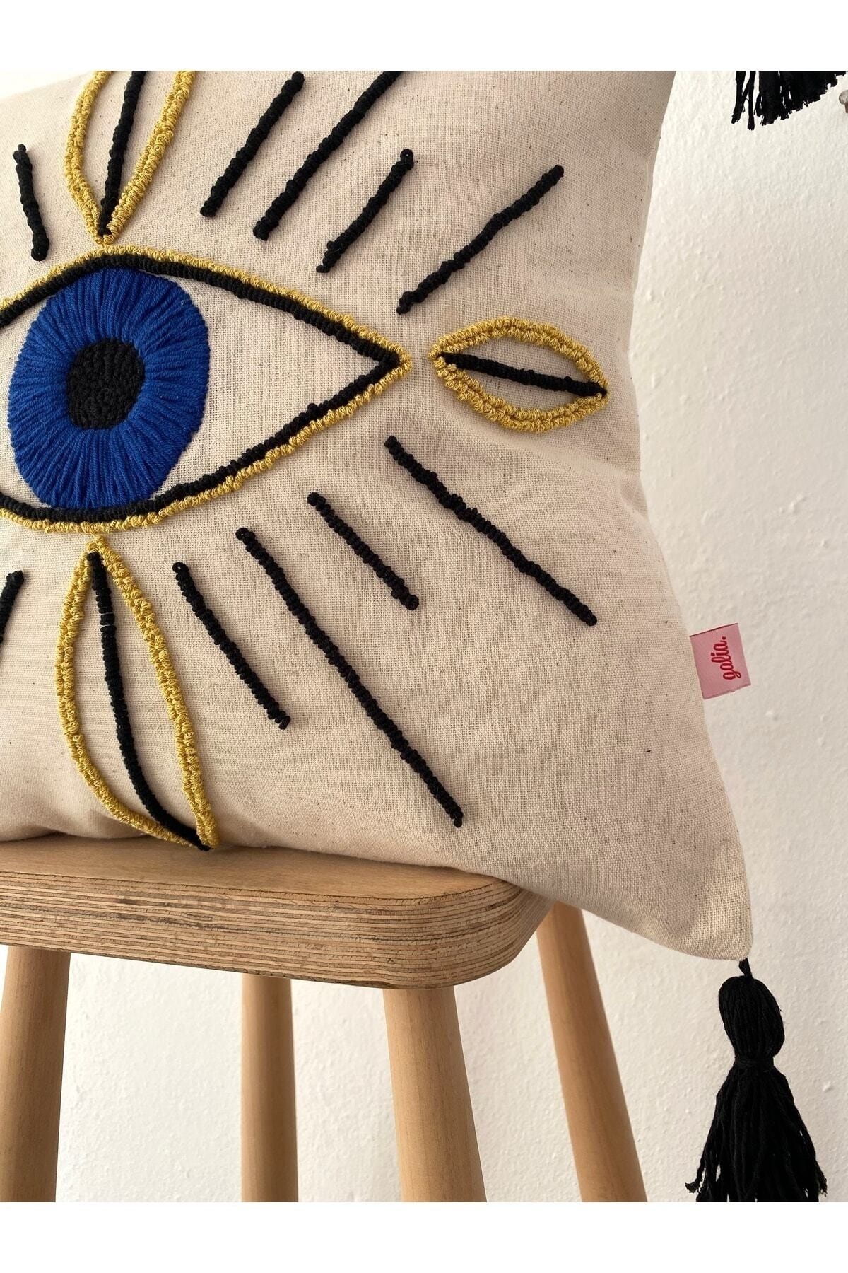 Pillow with glitter discount