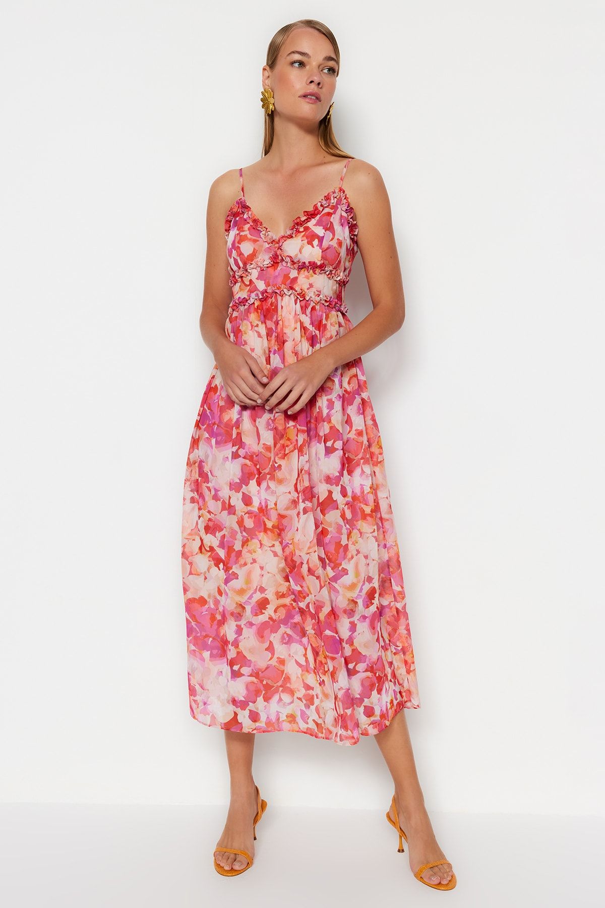 Trendyol Collection-Mehrfarbiges A-Cut-Maxikleid aus gewebtem Chiffon mit Blumenmuster und Rüschendetail, gefüttert TWOSS23EL02013 3
