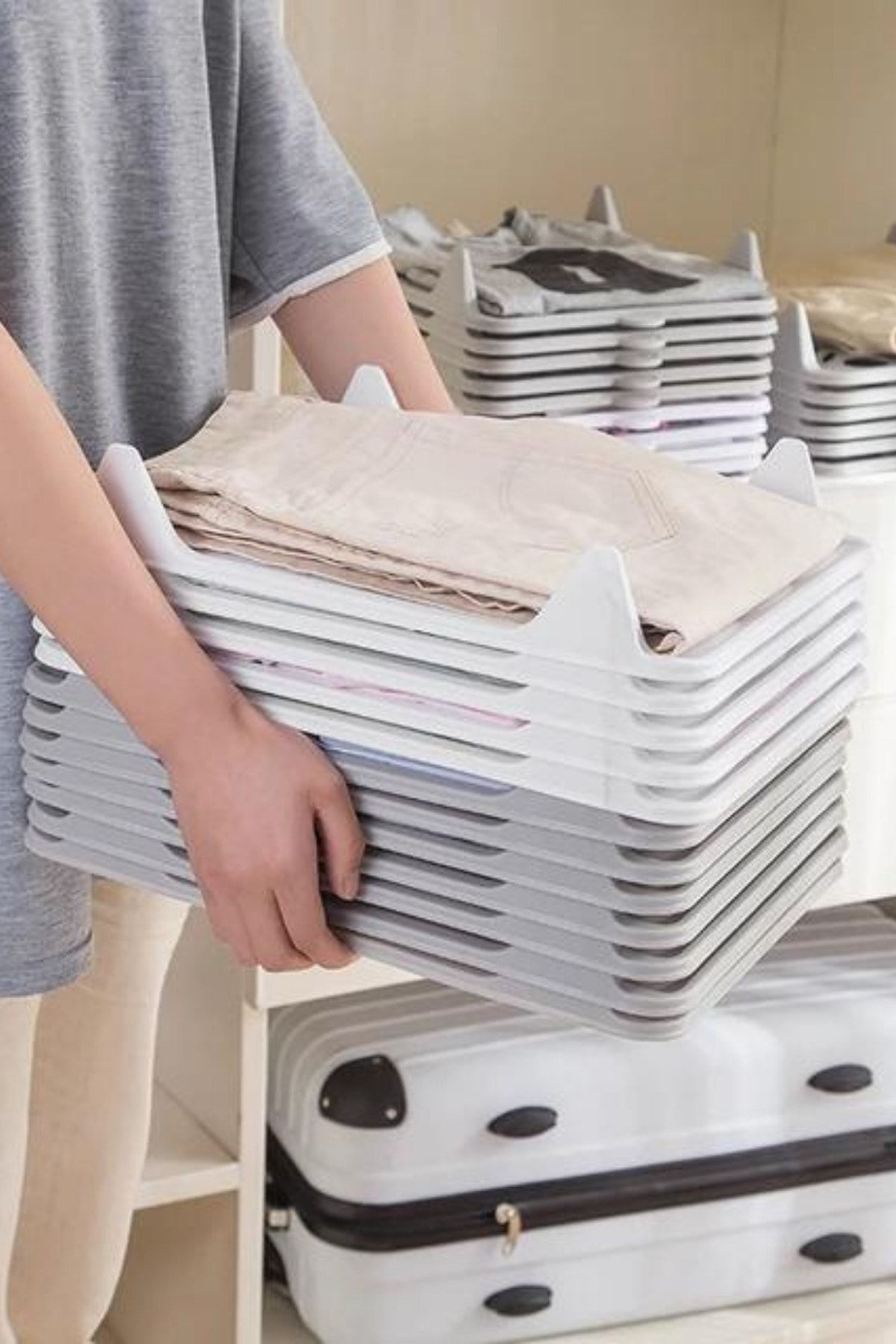 ESTİ-10 bucăți - Organizator practic pentru tricouri, cămăși, haine și pantaloni în dulap 2