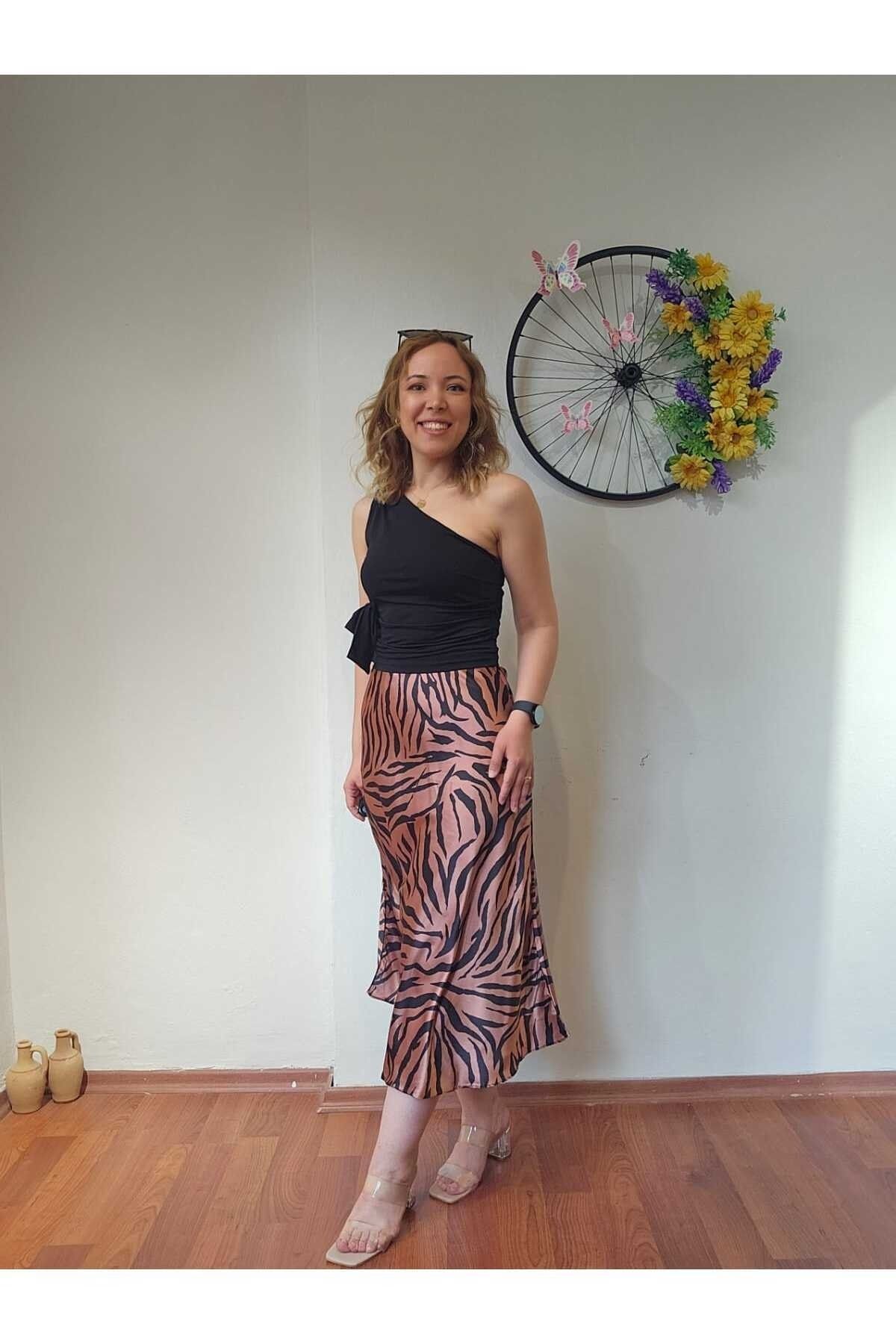 MADAME MELEK Patterned Satin Skirt Trendyol