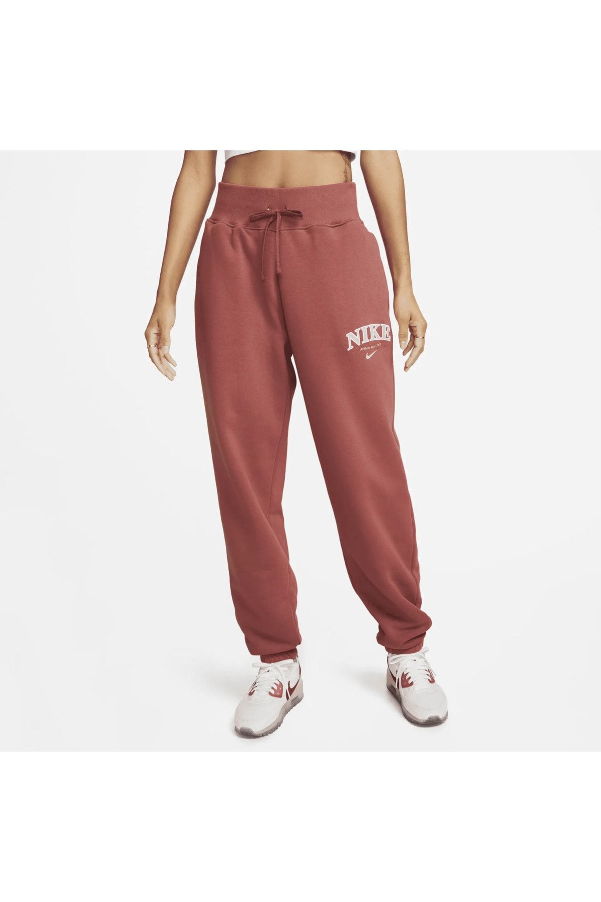 Nike best sale oversized tracksuit