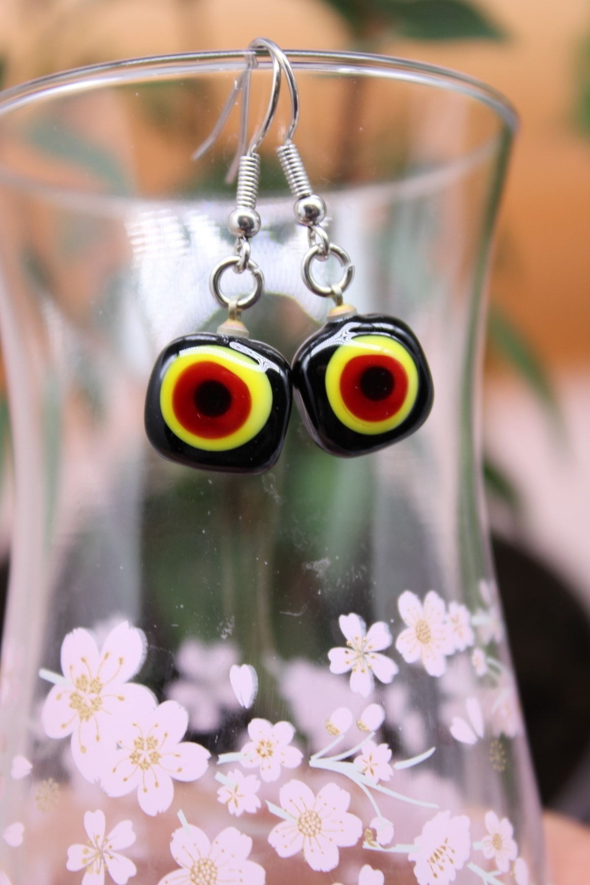 Square glass outlet earrings
